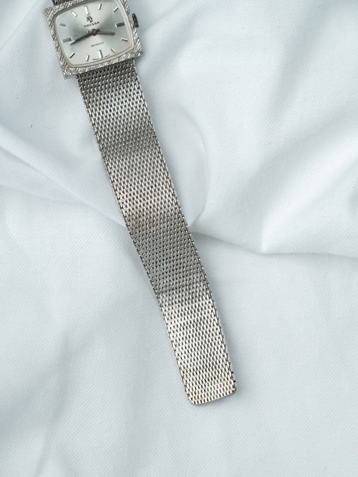 Full watch on Milanese bracelet - Tressa FHF 69-21 Watch - Atelier Victor