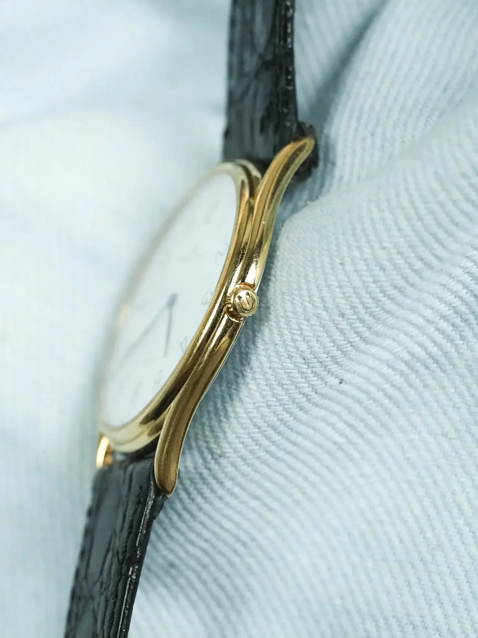 Montre Universal Genève 533.116 Vintage - 32mm Plaqué Or (Années 1980) - Atelier Victor