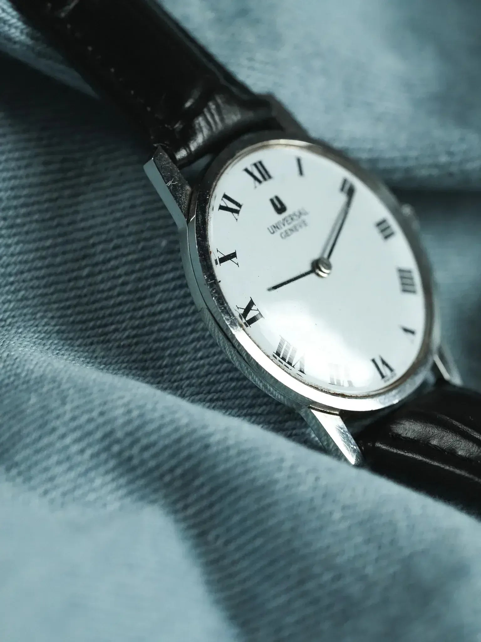 Montre Universal Genève Vintage - Extra plate Manuel Blanc (Années 1970) - Atelier Victor