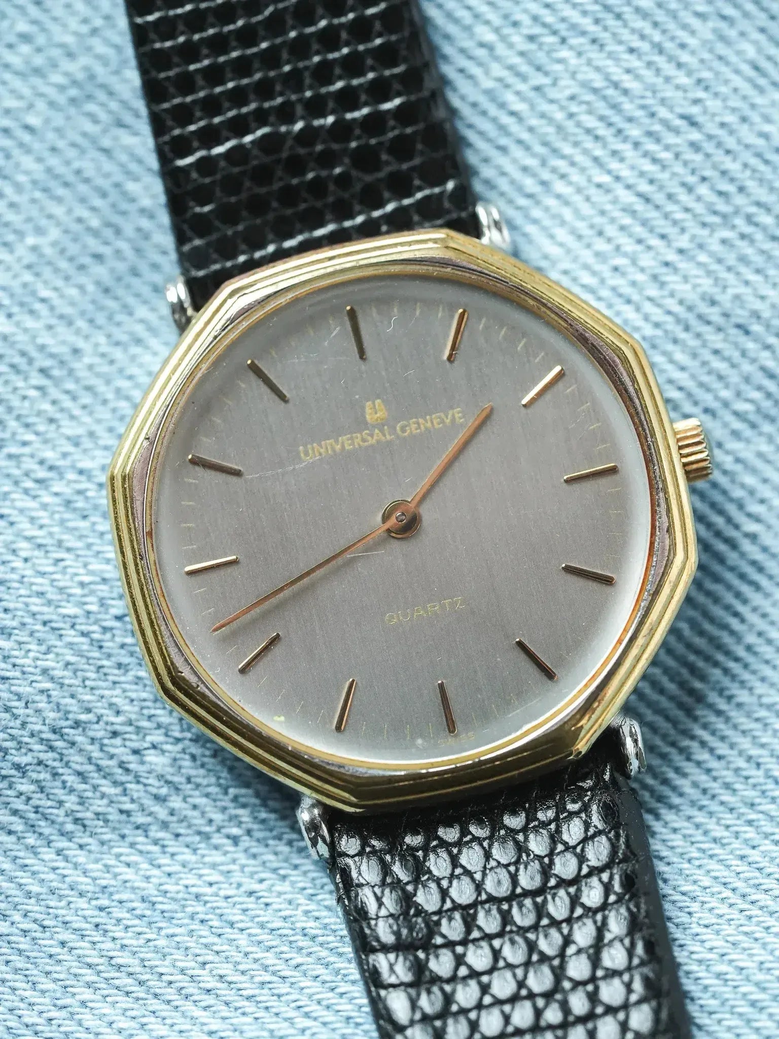 Montre Universal Genève Vintage - Octogonale Acier et Or (Années 1980) - Atelier Victor