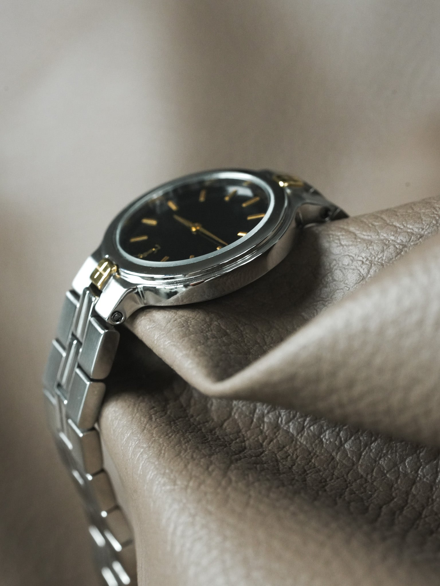 Saint Laurent Quartz Watch Black Dial Silver Gold Vintage YSL Gold and Silver Plated Watch with Black Leather  main image 3