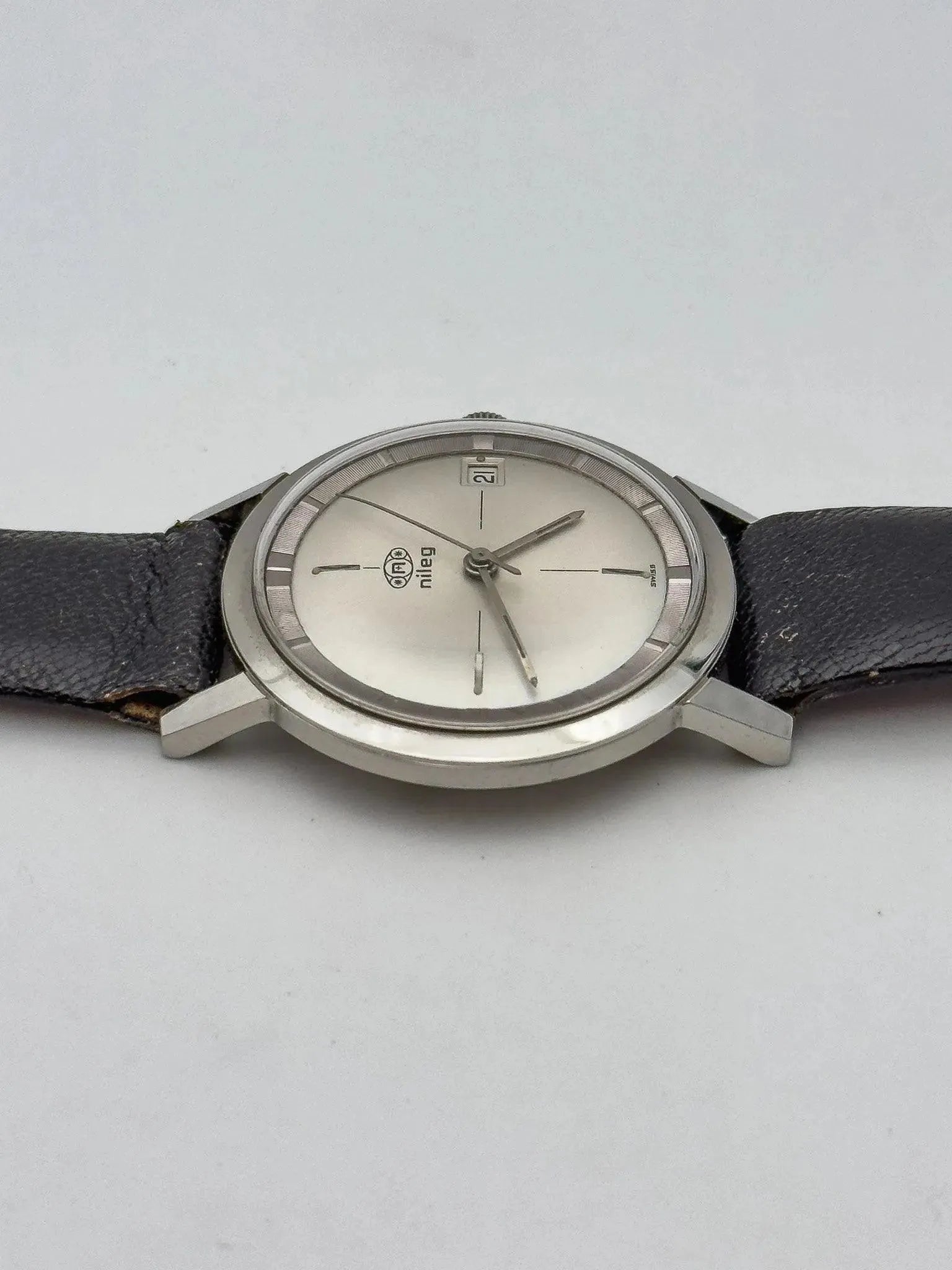 Nileg - Grey Dial NOS - 1980s - Atelier Victor Paris - Vintage Watch Shop Dubai