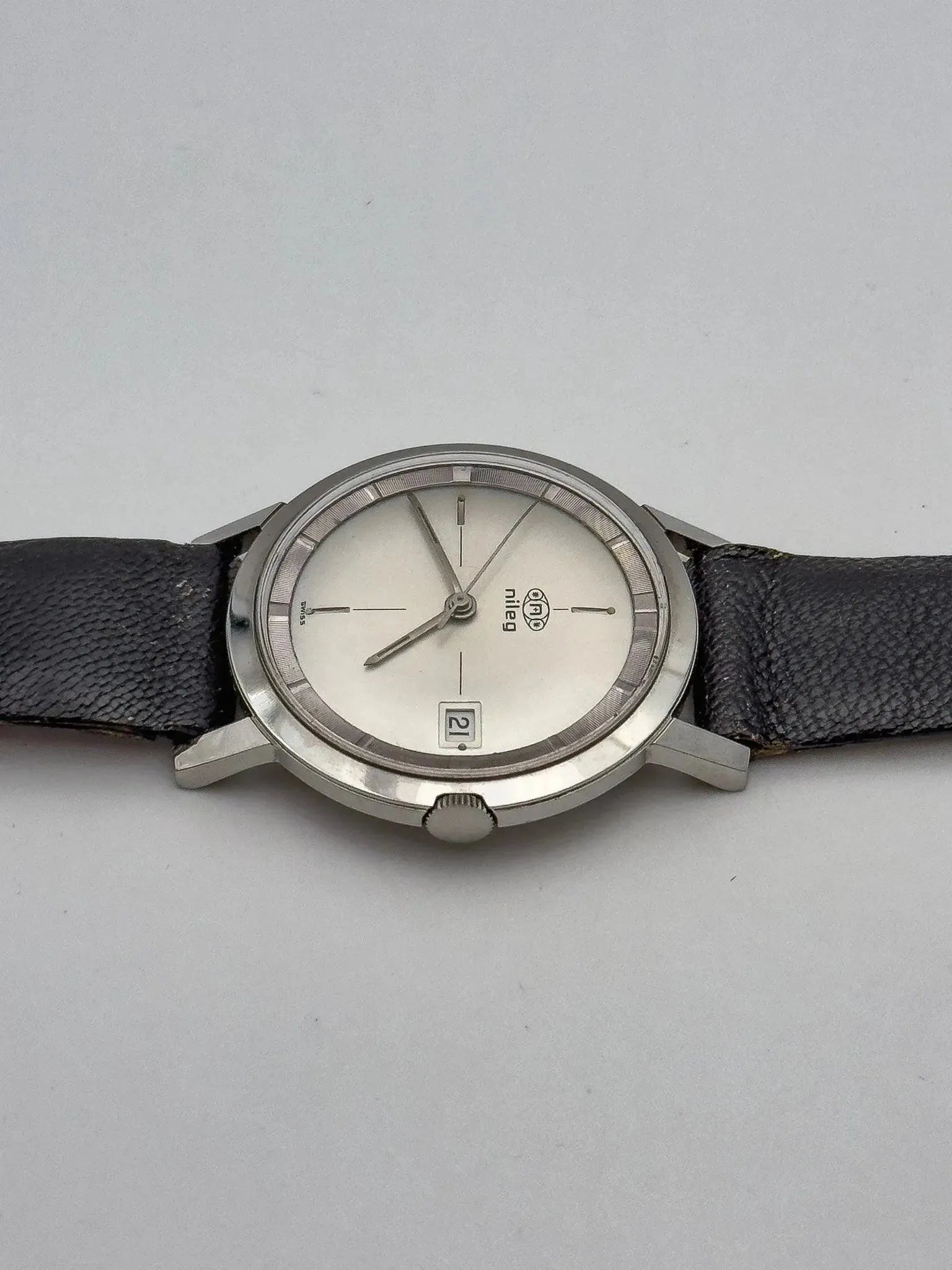 Nileg - Grey Dial NOS - 1980s - Atelier Victor Paris - Vintage Watch Shop Dubai
