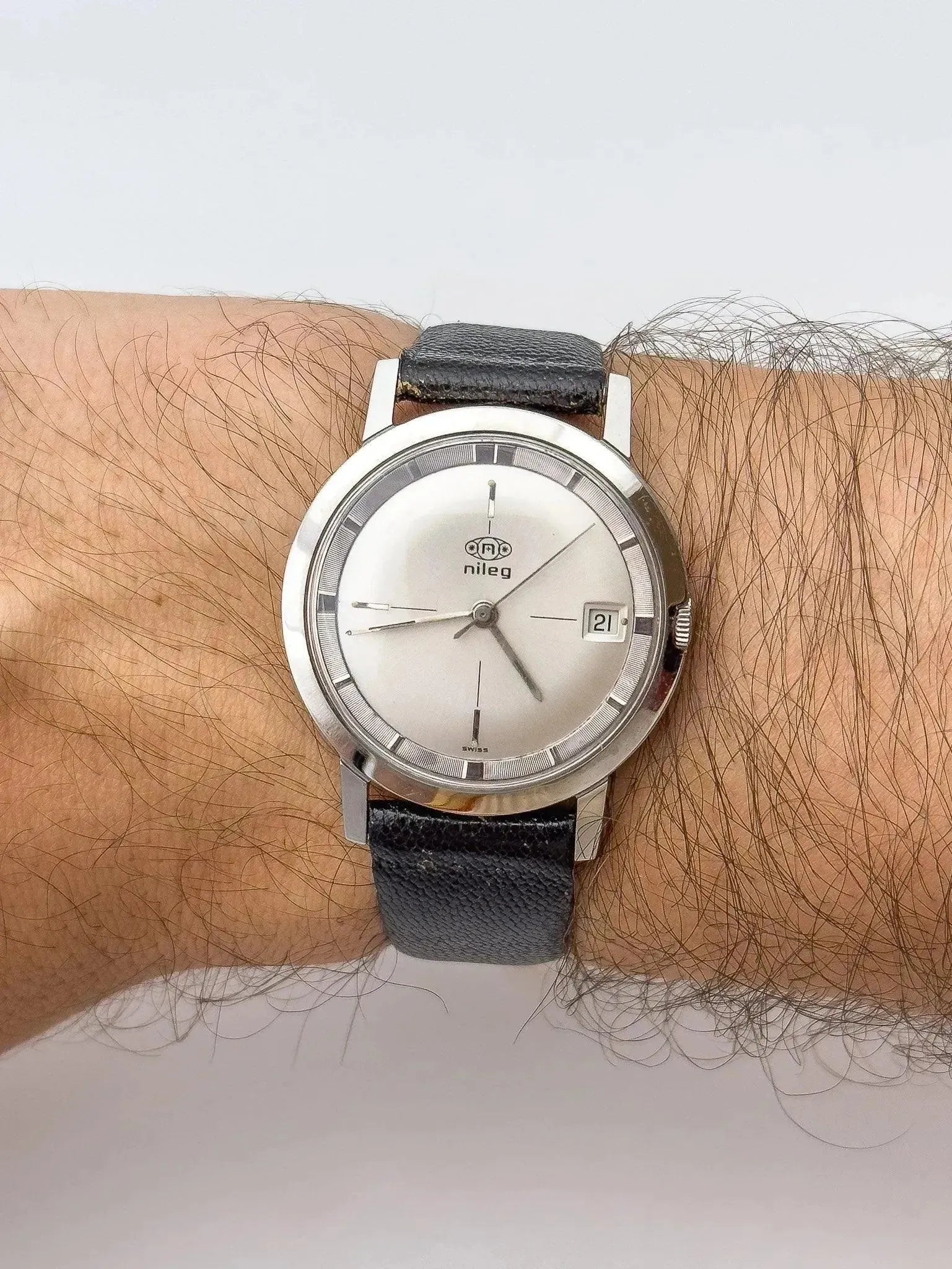 Nileg - Grey Dial NOS - 1980s - Atelier Victor - Vintage  Shop
