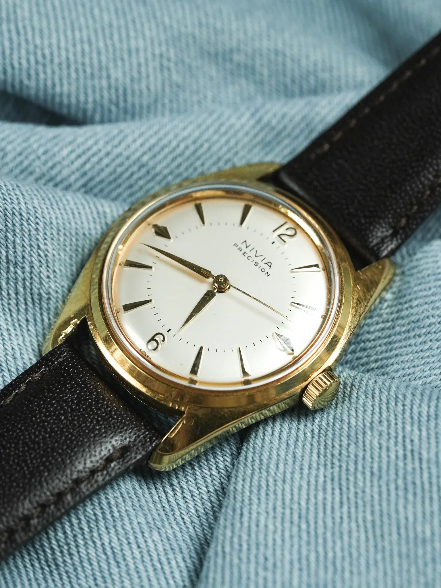 Nivia - Precision Or - 1970s - Atelier Victor - Vintage  Shop