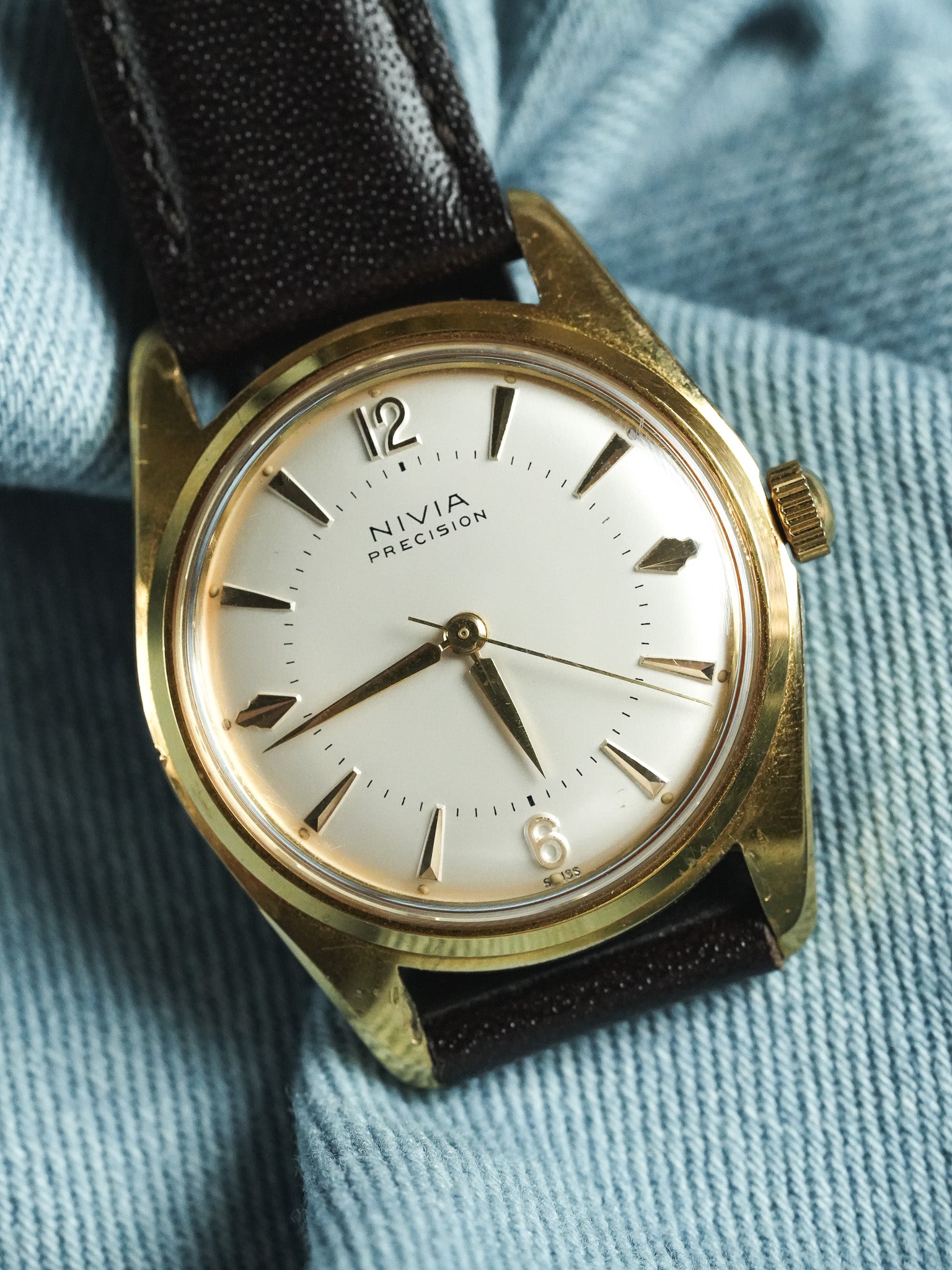 Nivia - Precision Or - 1970s - Atelier Victor - Vintage  Shop