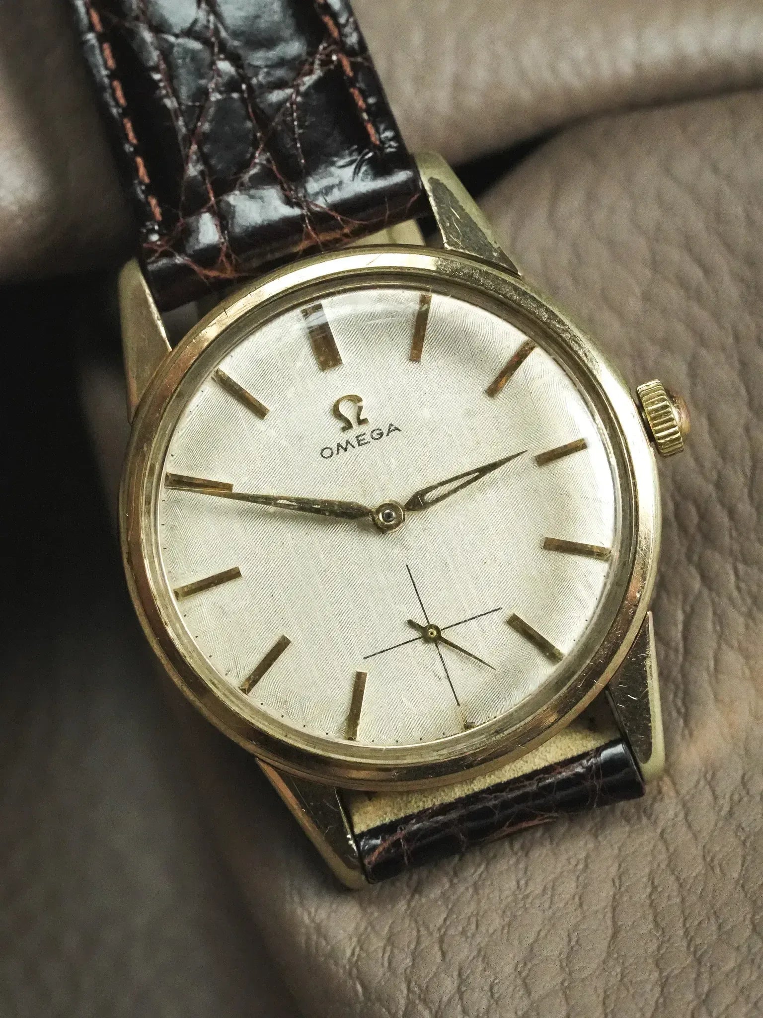 Omega - 14391-6 Plaqué or cadran lin - 1961 - Atelier Victor