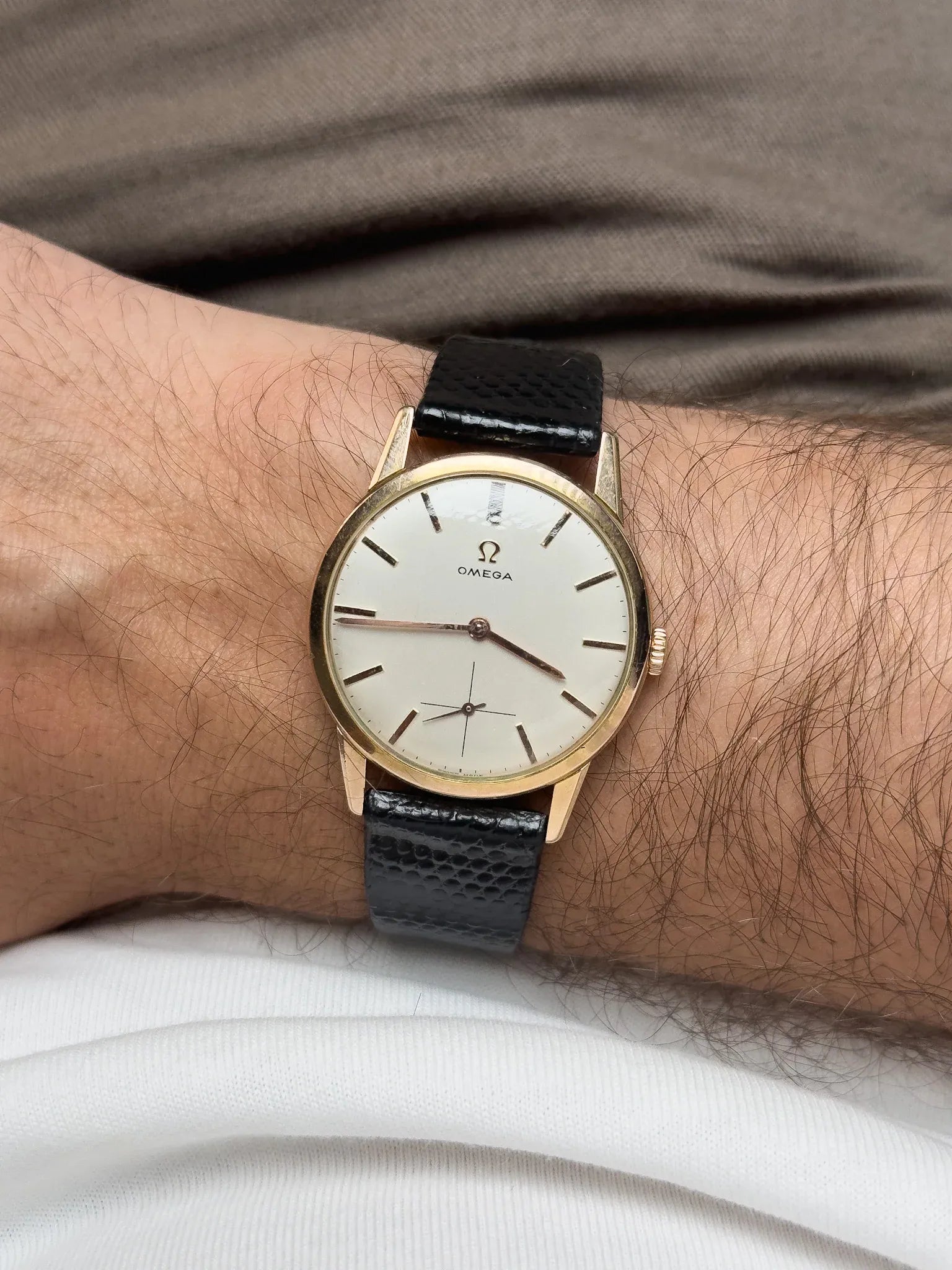 Omega - 14713-62 Montre habillée en plaqué or rose petite-seconde - 1961 - Atelier Victor - Vintage  Shop