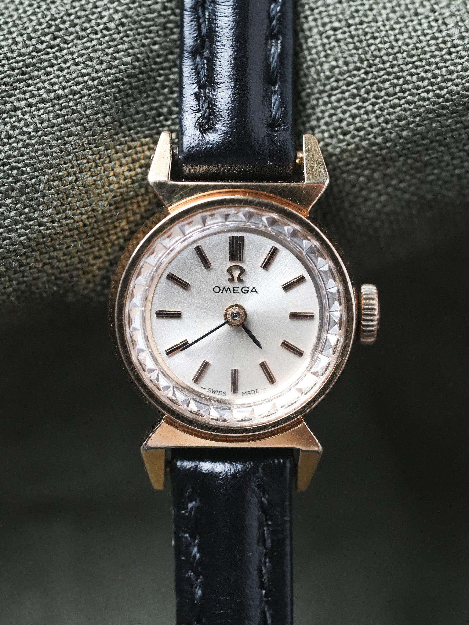 Omega - 511.165 Verre facette corne Gouttes d'eau or - 1966 - Atelier Victor - Vintage  Shop