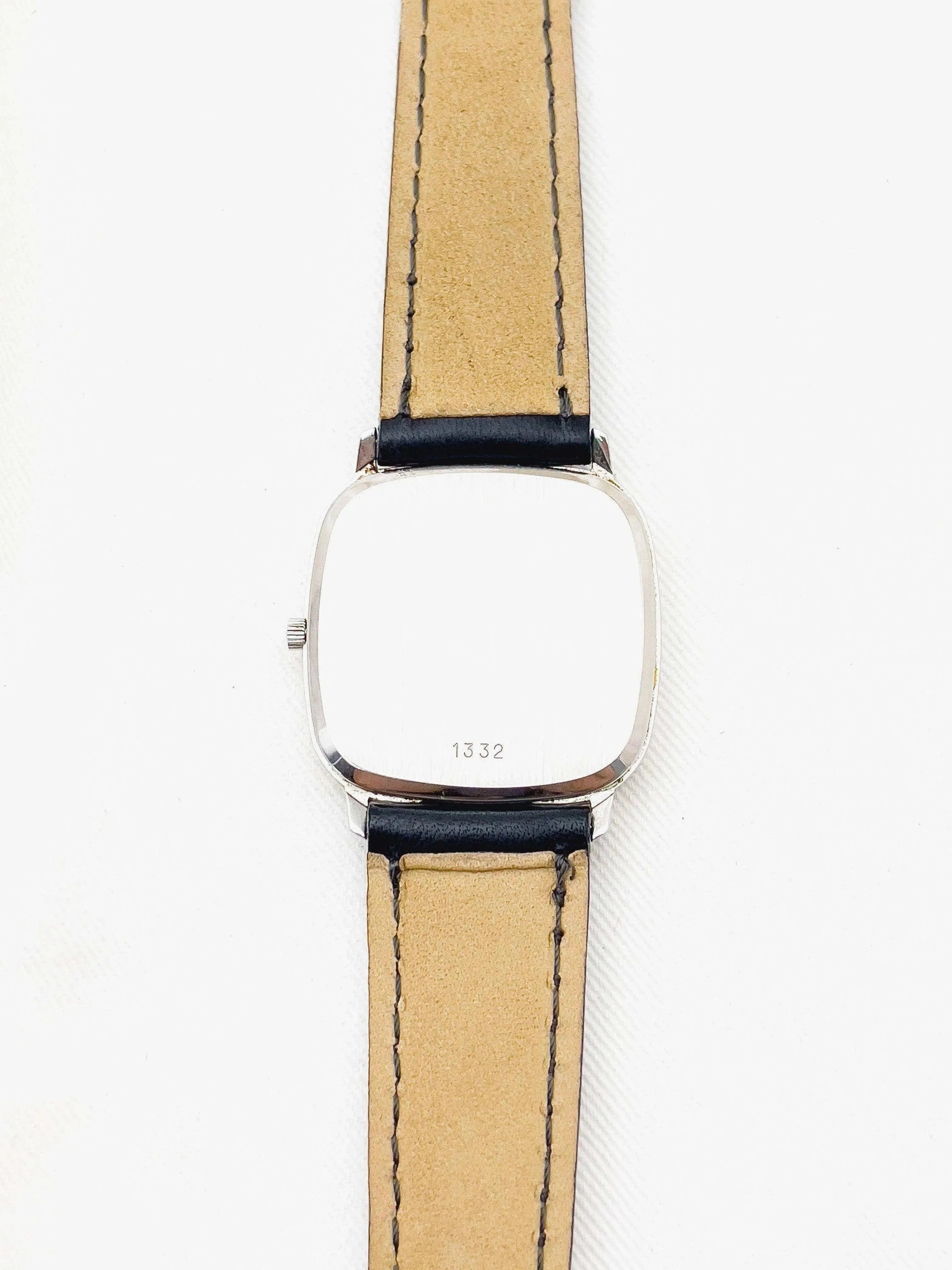 Omega - Cadran noir date - 1979 - Atelier Victor Paris - Vintage Watch Shop Dubai