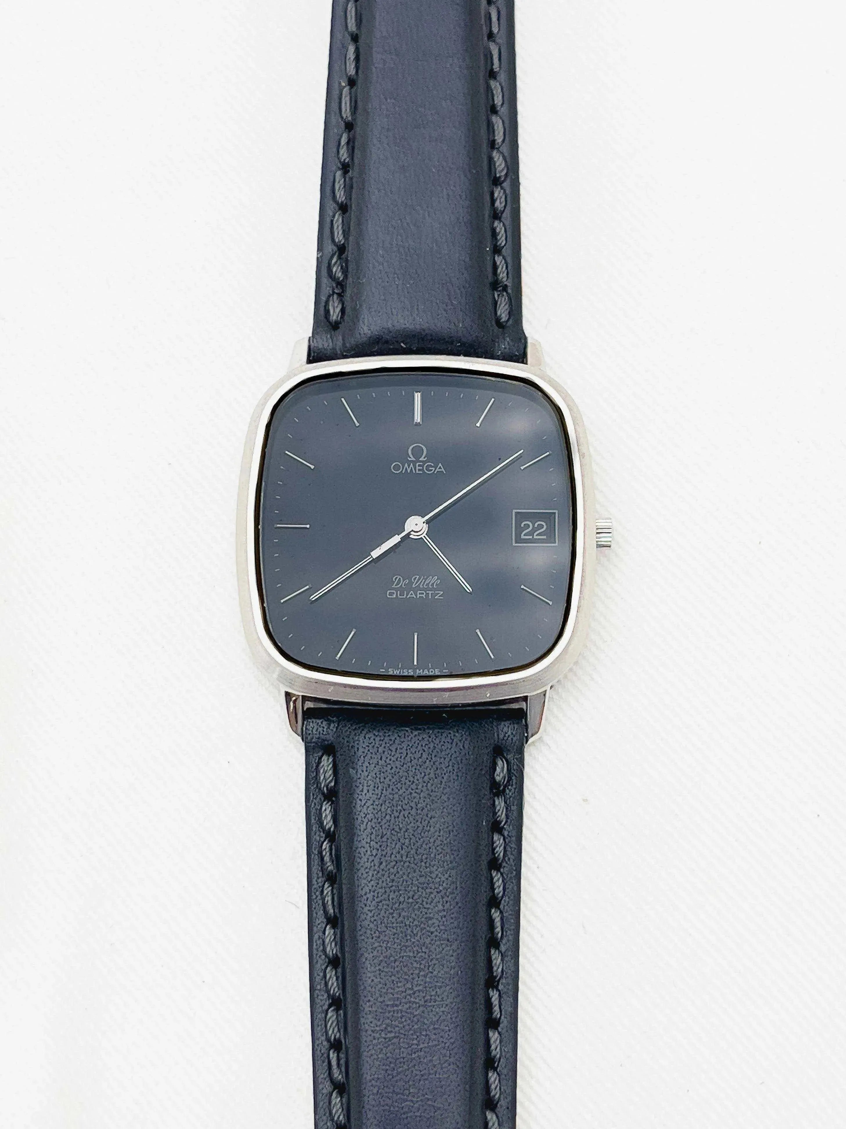Omega - Cadran noir date - 1979 - Atelier Victor Paris - Vintage Watch Shop Dubai
