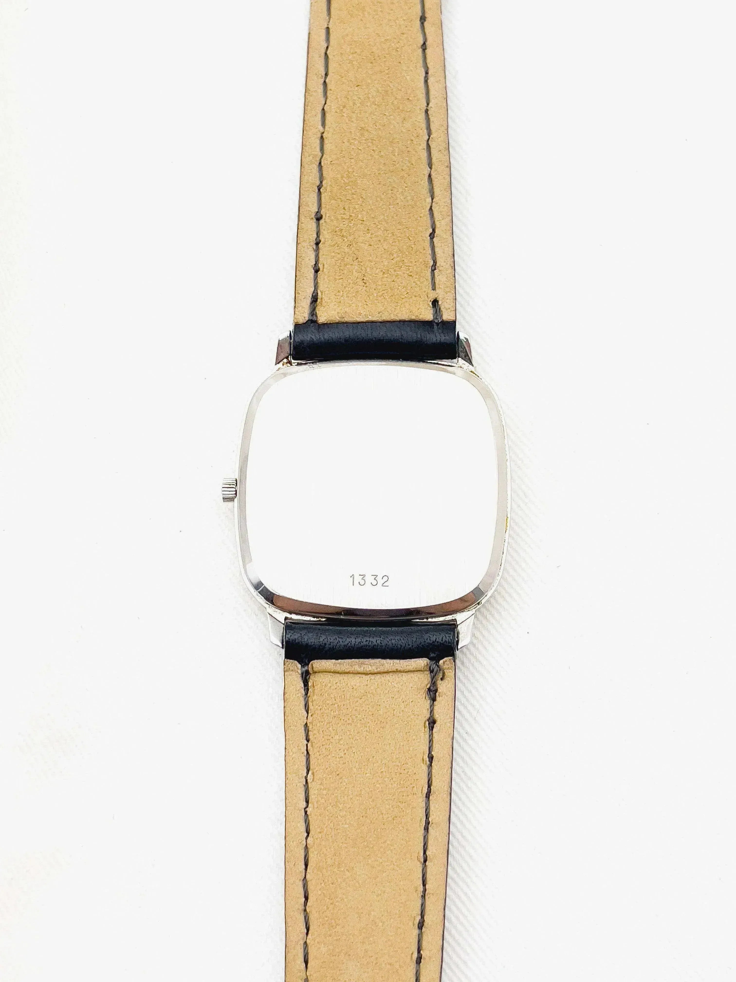 Omega - Cadran noir date - 1979 - Atelier Victor - Vintage  Shop