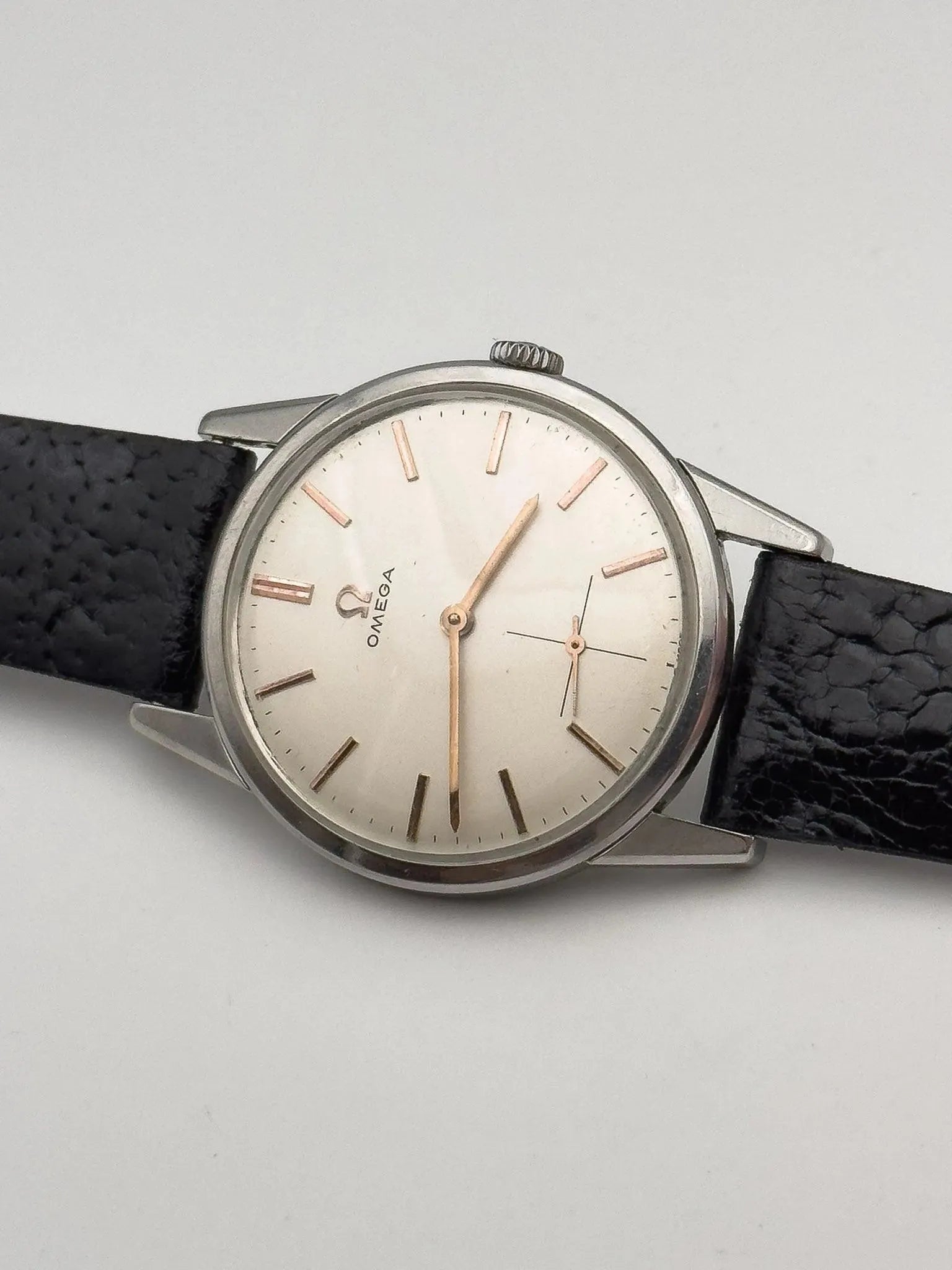 Omega - Calatrava Rose Gold Hands - 1962 - Atelier Victor Paris - Vintage Watch Shop Dubai