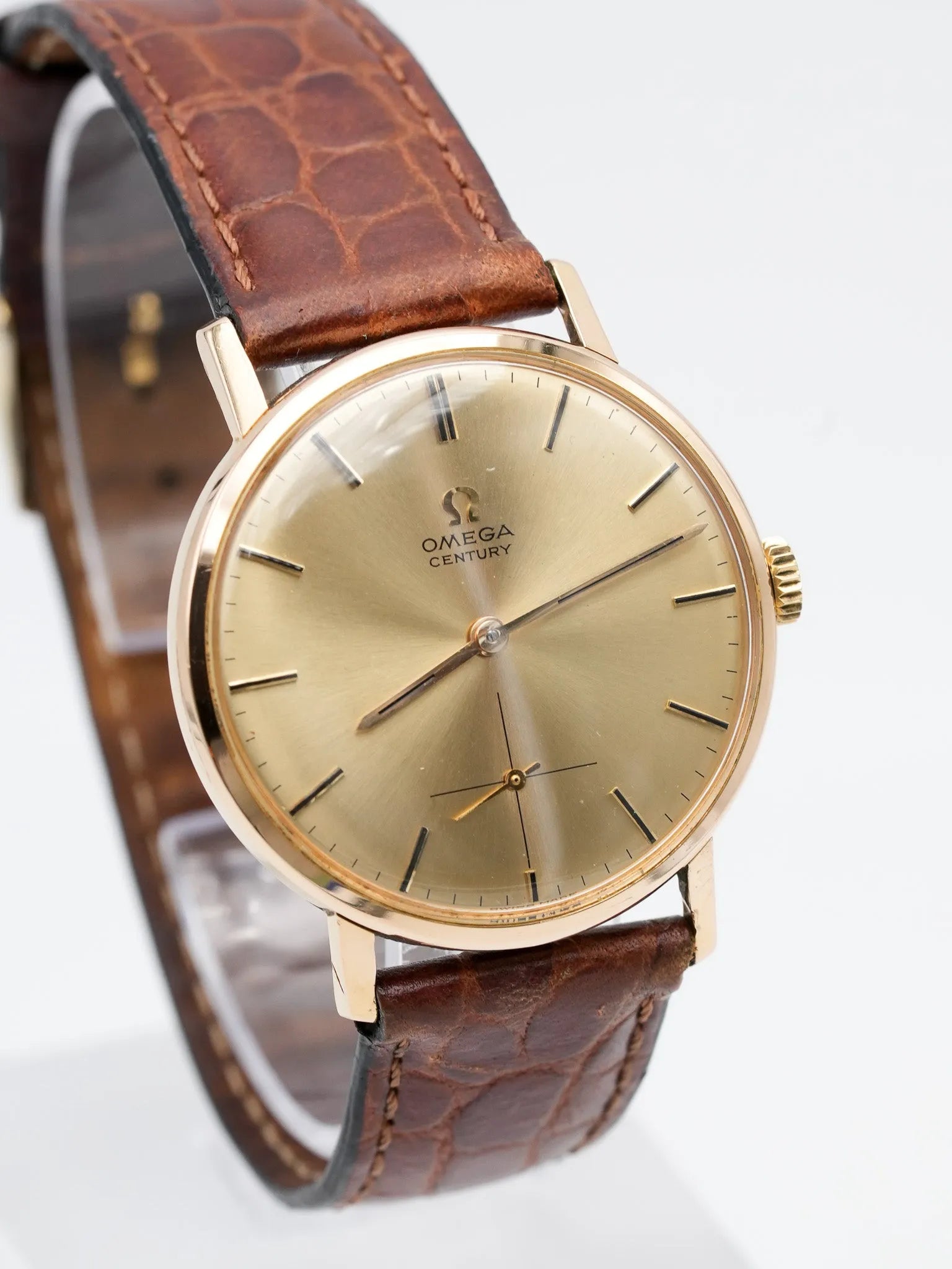 Omega - Century Or 18k Boitier et cadran - 1960s - Atelier Victor Paris - Vintage Watch Shop Dubai