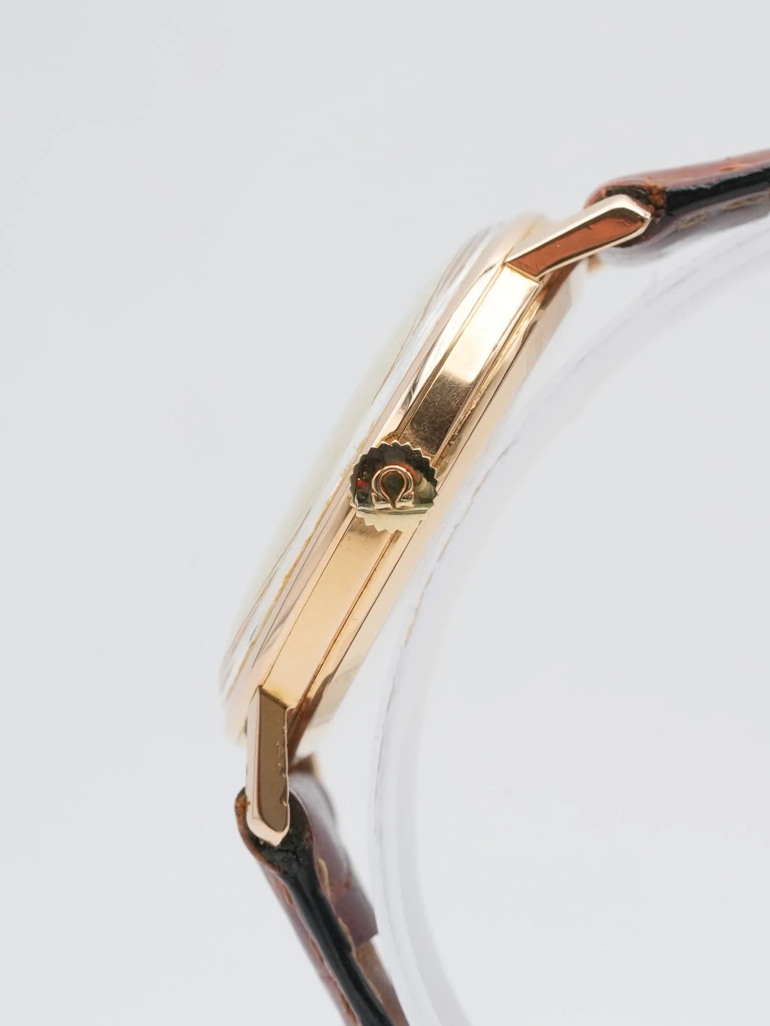 Omega - Century Or 18k Boitier et cadran - 1960s - Atelier Victor Paris - Vintage Watch Shop Dubai