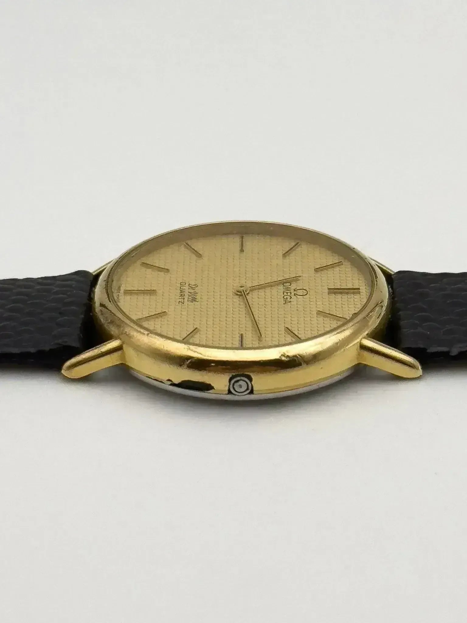 Omega - Circle Gold Clous de Paris - 1977 - Atelier Victor