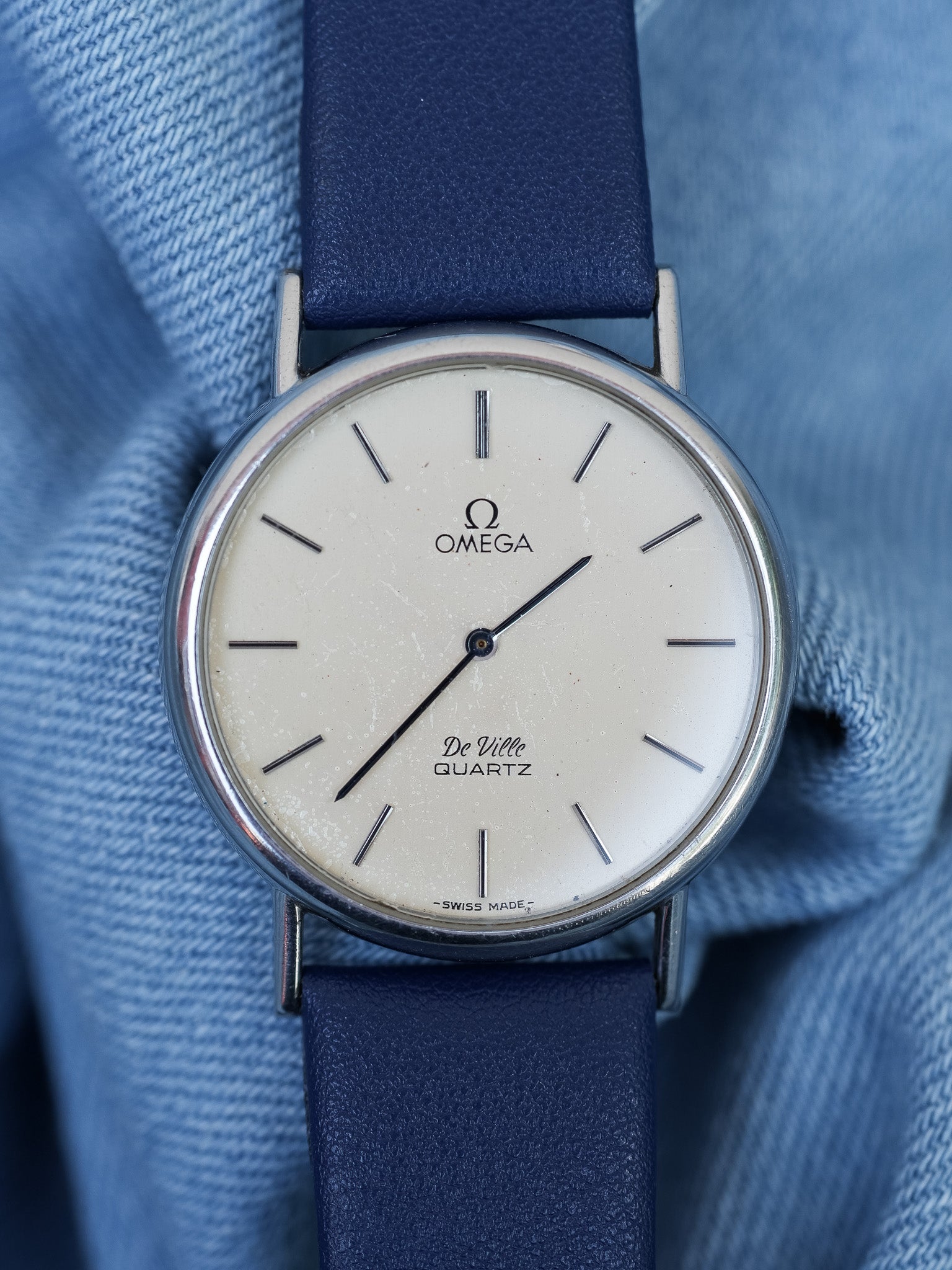 Omega - Circle Patine Champagne - 1970s - Atelier Victor Paris - Vintage Watch Shop Dubai