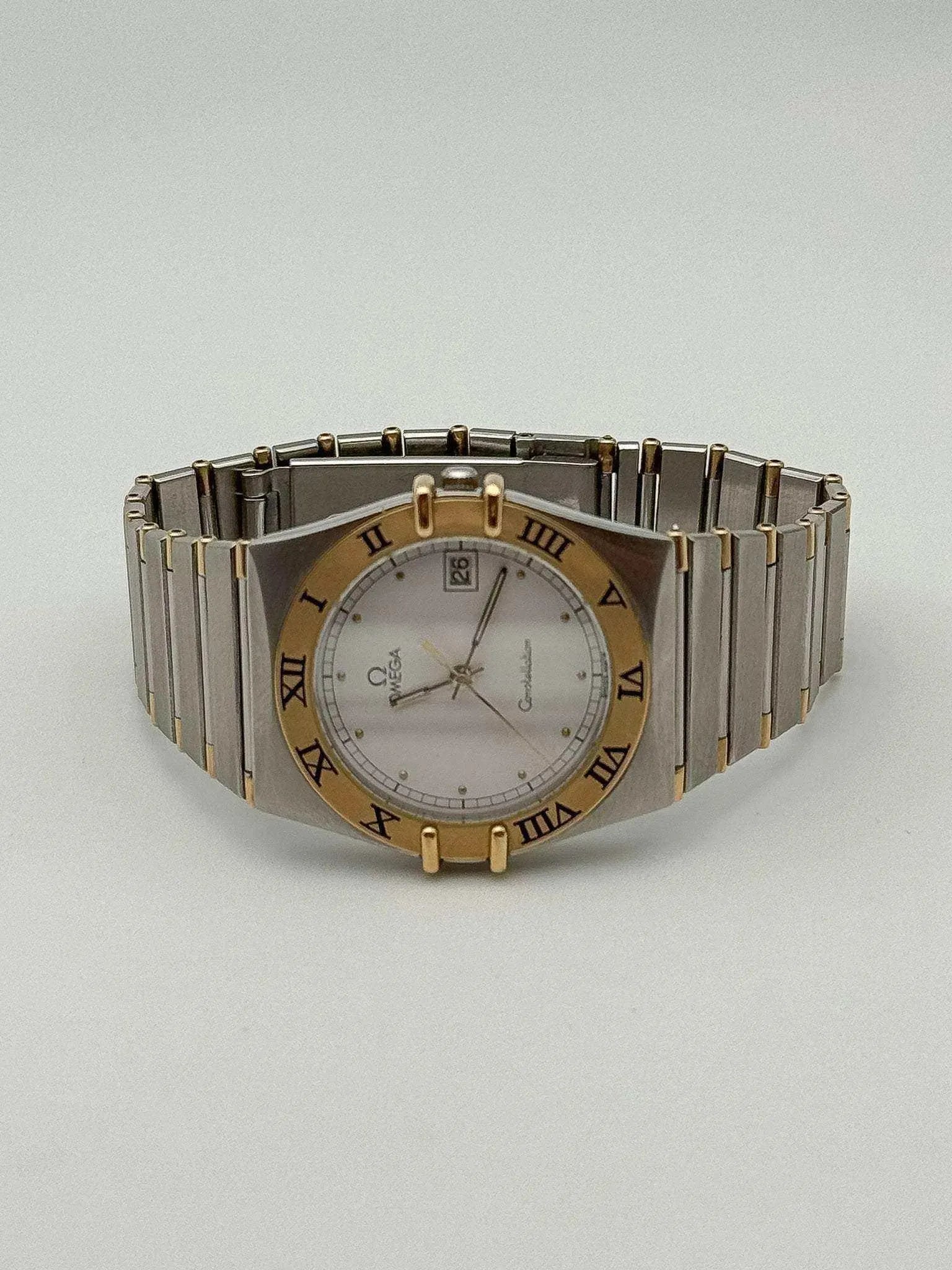 Omega - Constellation 18k Gold & Steel White Dial - 1990s - Atelier Victor Paris - Vintage Watch Shop Dubai