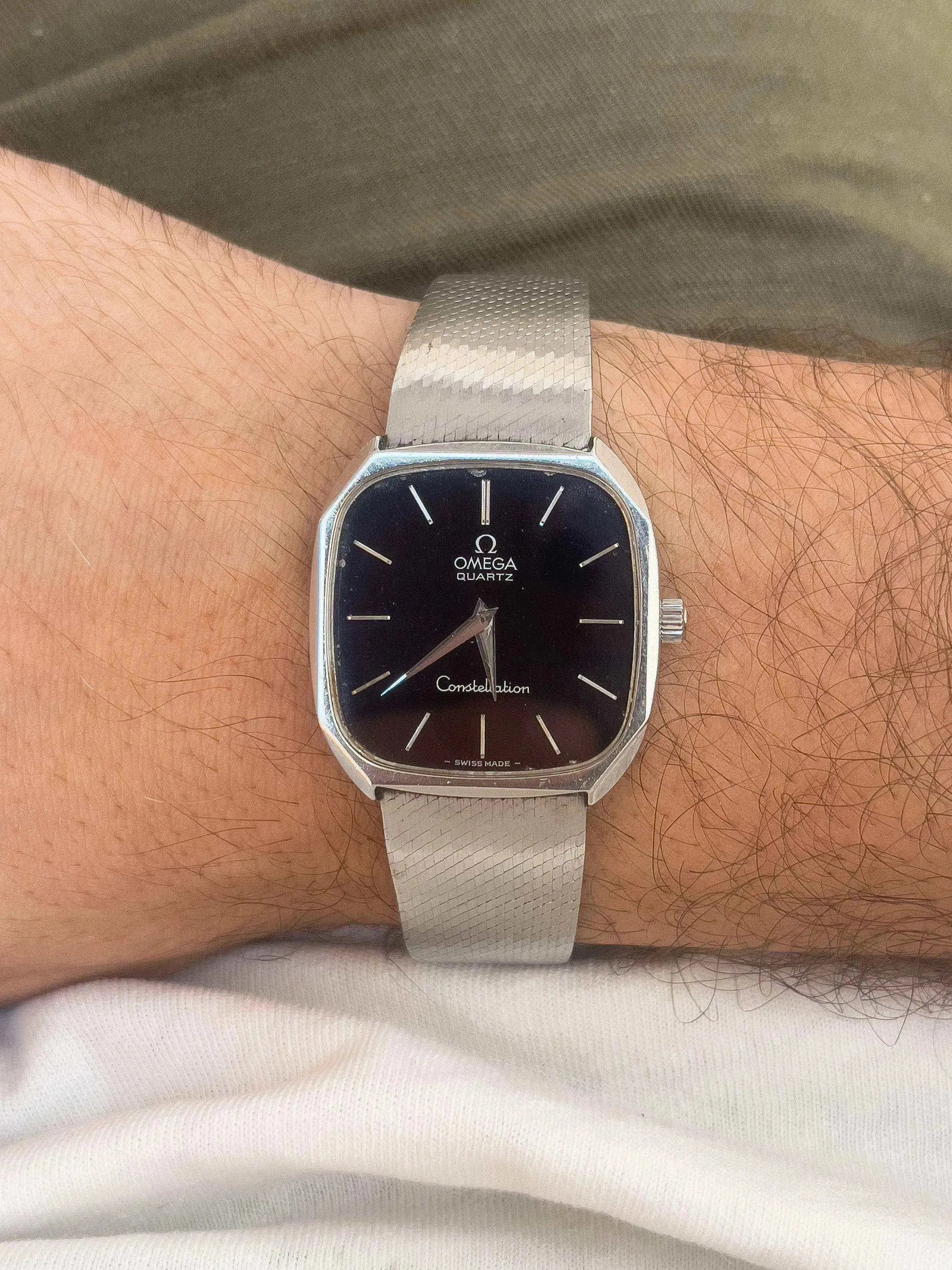 Omega - Constellation Black Dial Full Steel - 1977 - Atelier Victor Paris - Vintage Watch Shop Dubai