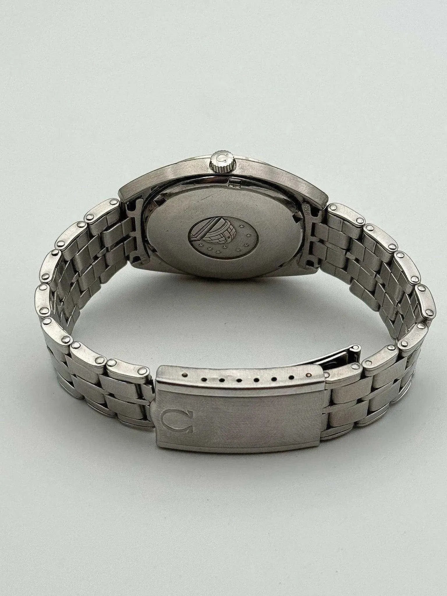 Omega - Constellation C-Shape 168.027 Gerald Genta Lunette or blanc - boite - 1967 - Atelier Victor - Vintage  Shop