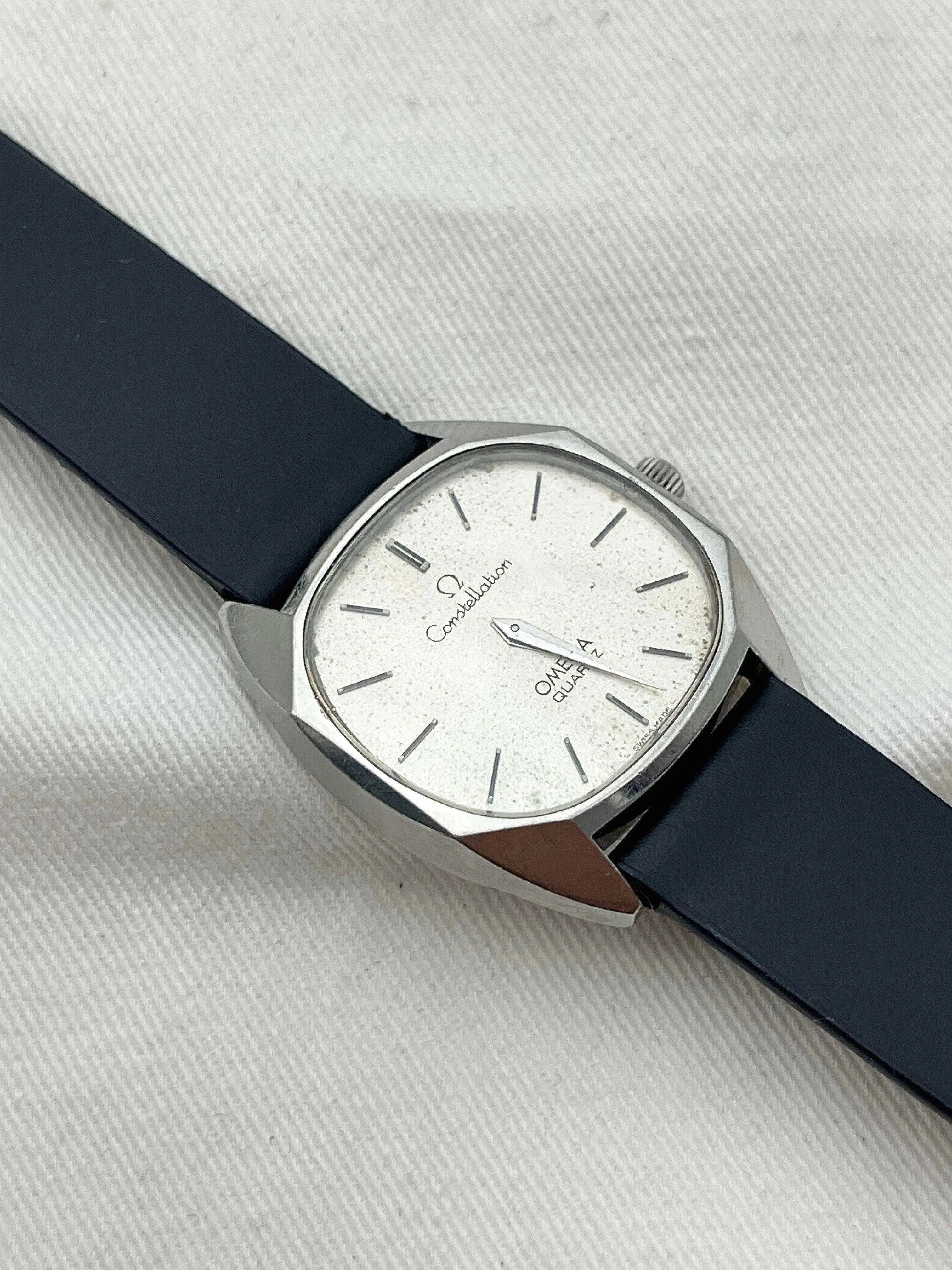Omega - Constellation Champagne Patine - 1975 - Atelier Victor Paris - Vintage Watch Shop Dubai