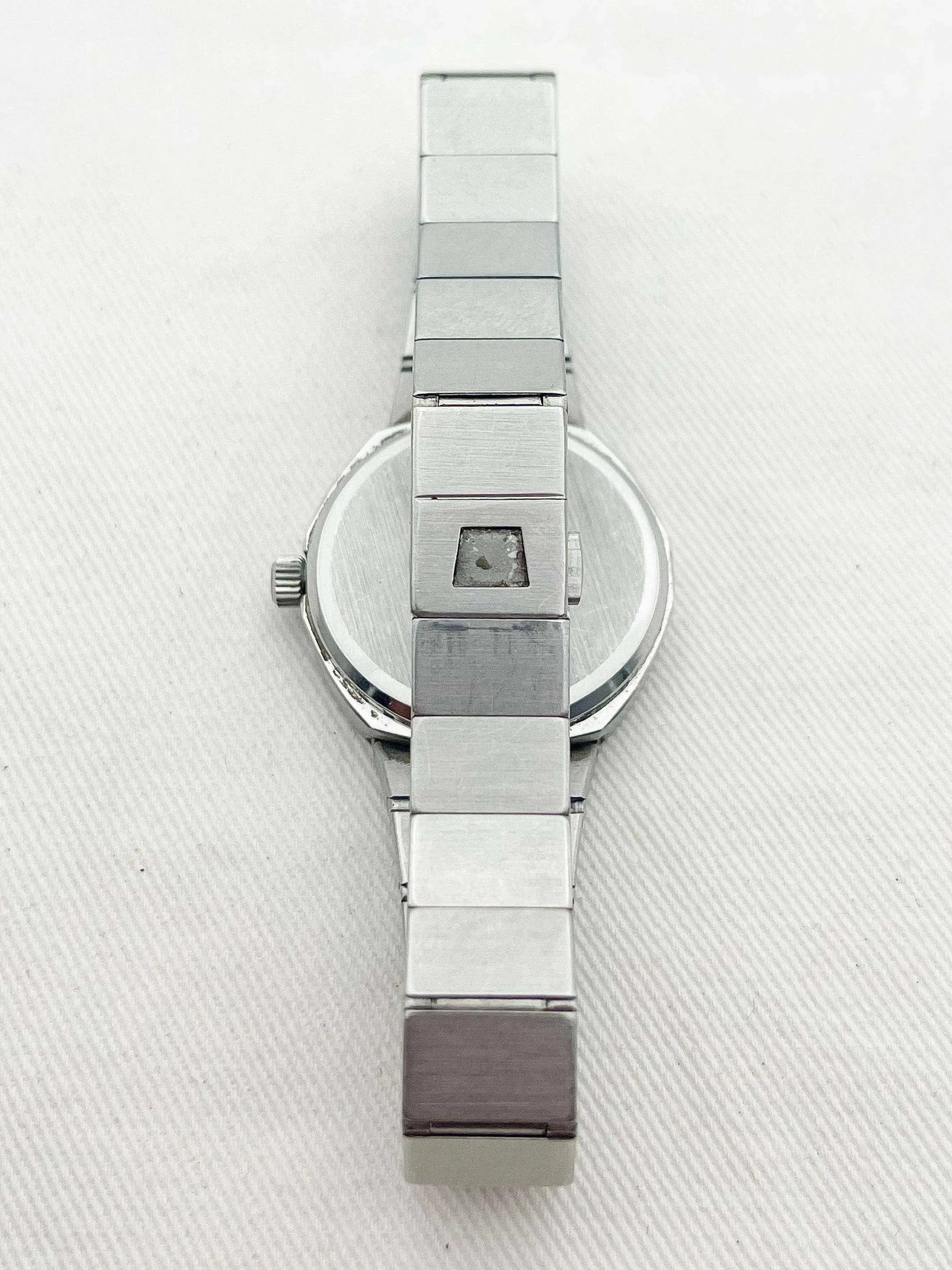 Omega - Constellation Femme Cadran noir - 1975 - Atelier Victor Paris - Vintage Watch Shop Dubai