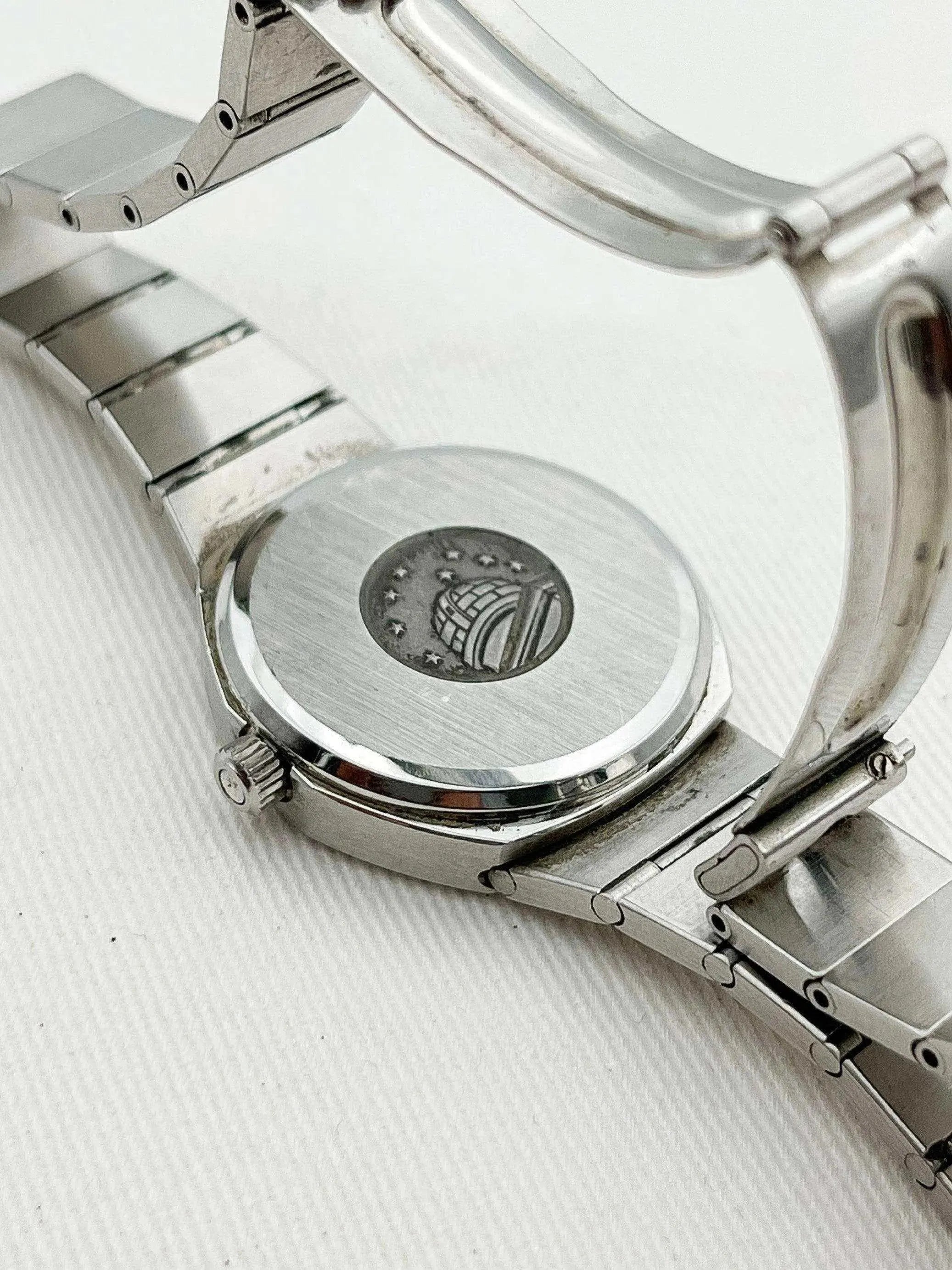Omega - Constellation Femme Cadran noir - 1975 - Atelier Victor Paris - Vintage Watch Shop Dubai
