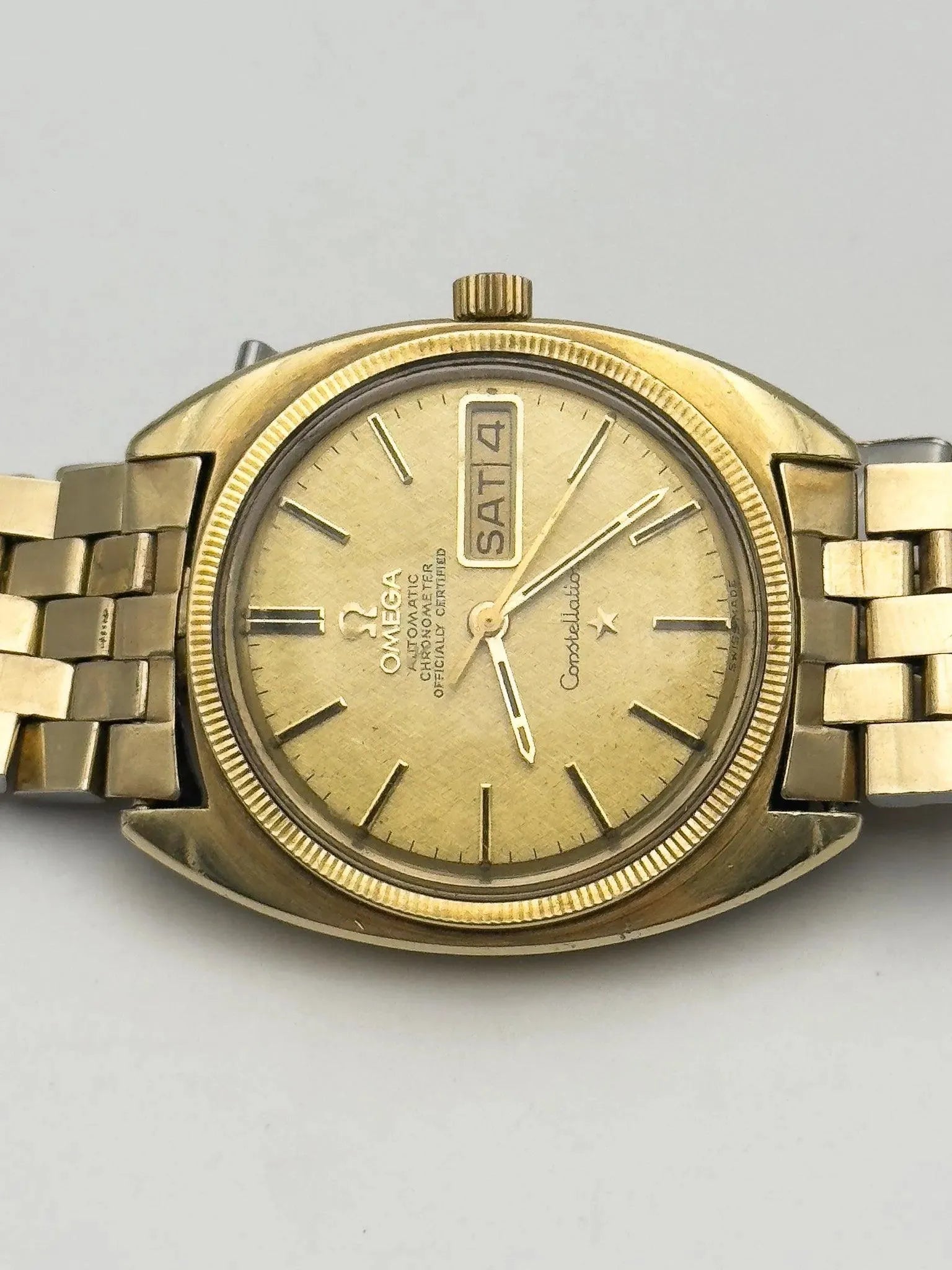 Omega - Constellation Gerald Genta Full Plated Gold - 1970 - Atelier Victor Paris - Vintage Watch Shop Dubai