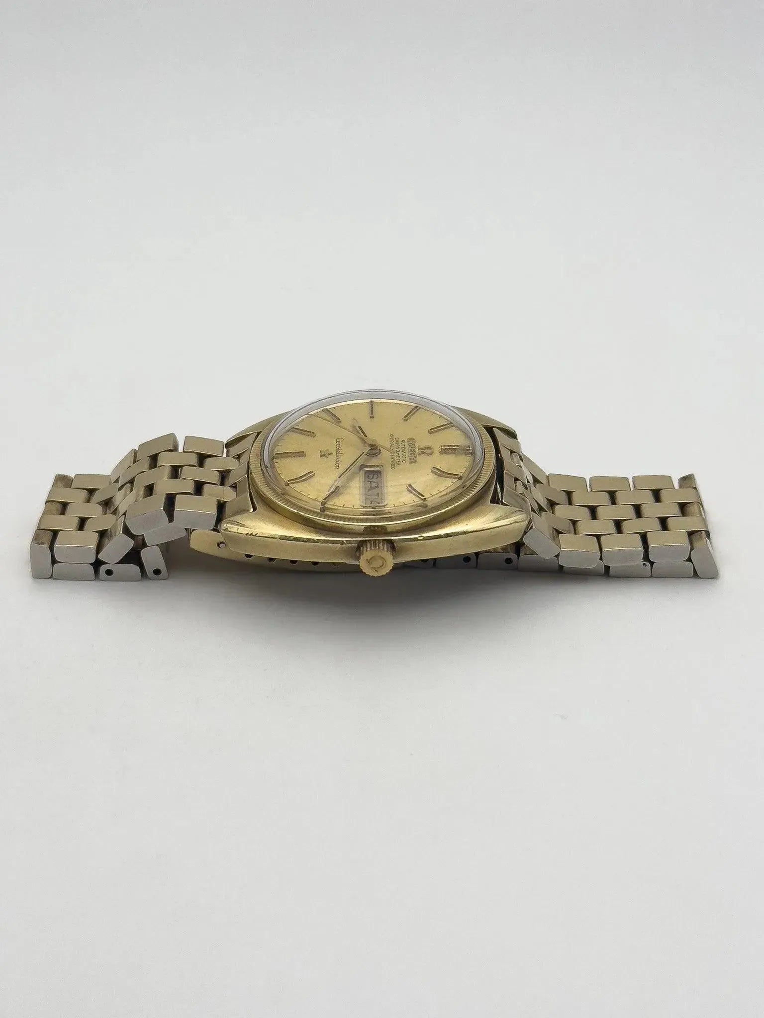 Omega - Constellation Gerald Genta Full Plated Gold - 1970 - Atelier Victor - Vintage  Shop