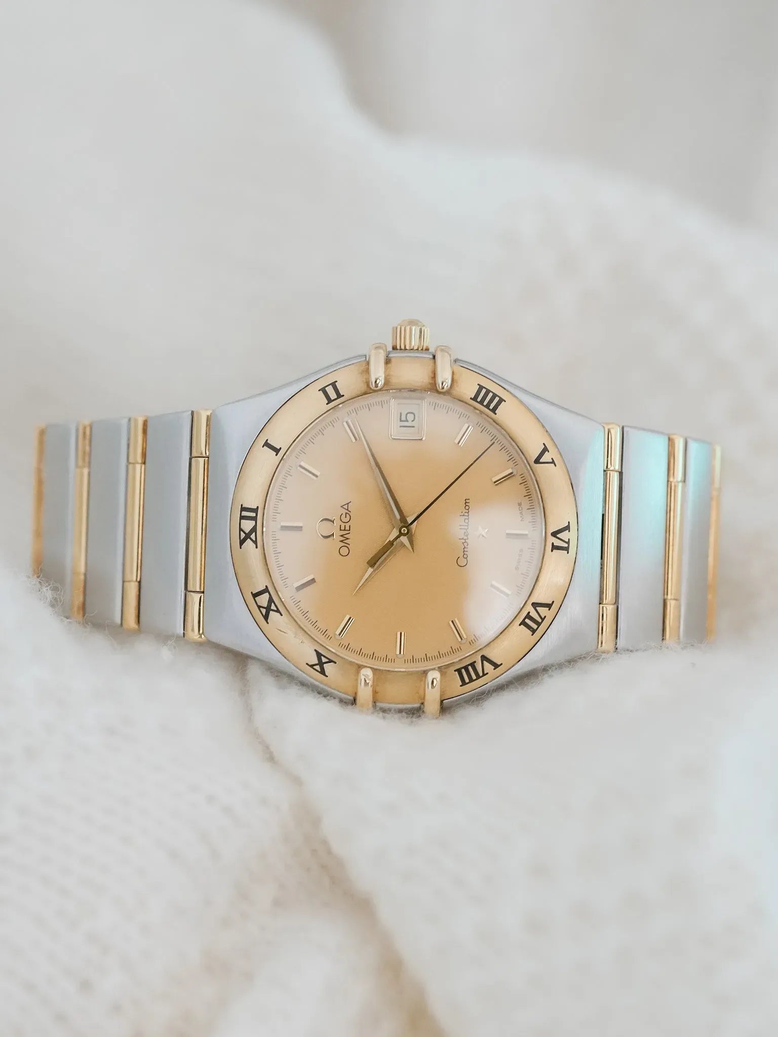 Omega - Constellation Manhattan 1212.10 Nid d'abeille or Acier Or - 1995 - Atelier Victor