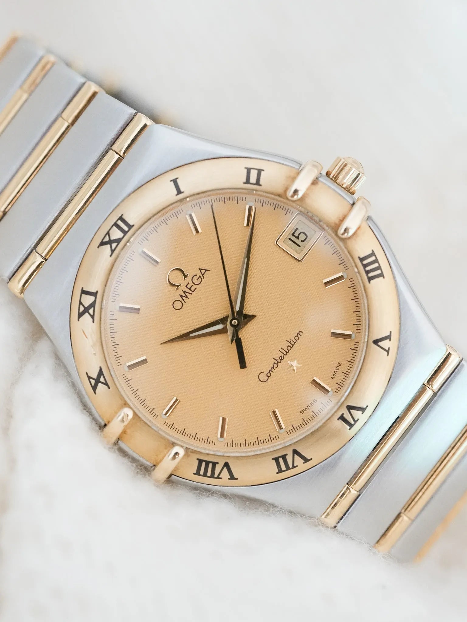 Omega - Constellation Manhattan 1212.10 Nid d'abeille or Acier Or - 1995 - Atelier Victor Paris - Vintage Watch Shop Dubai