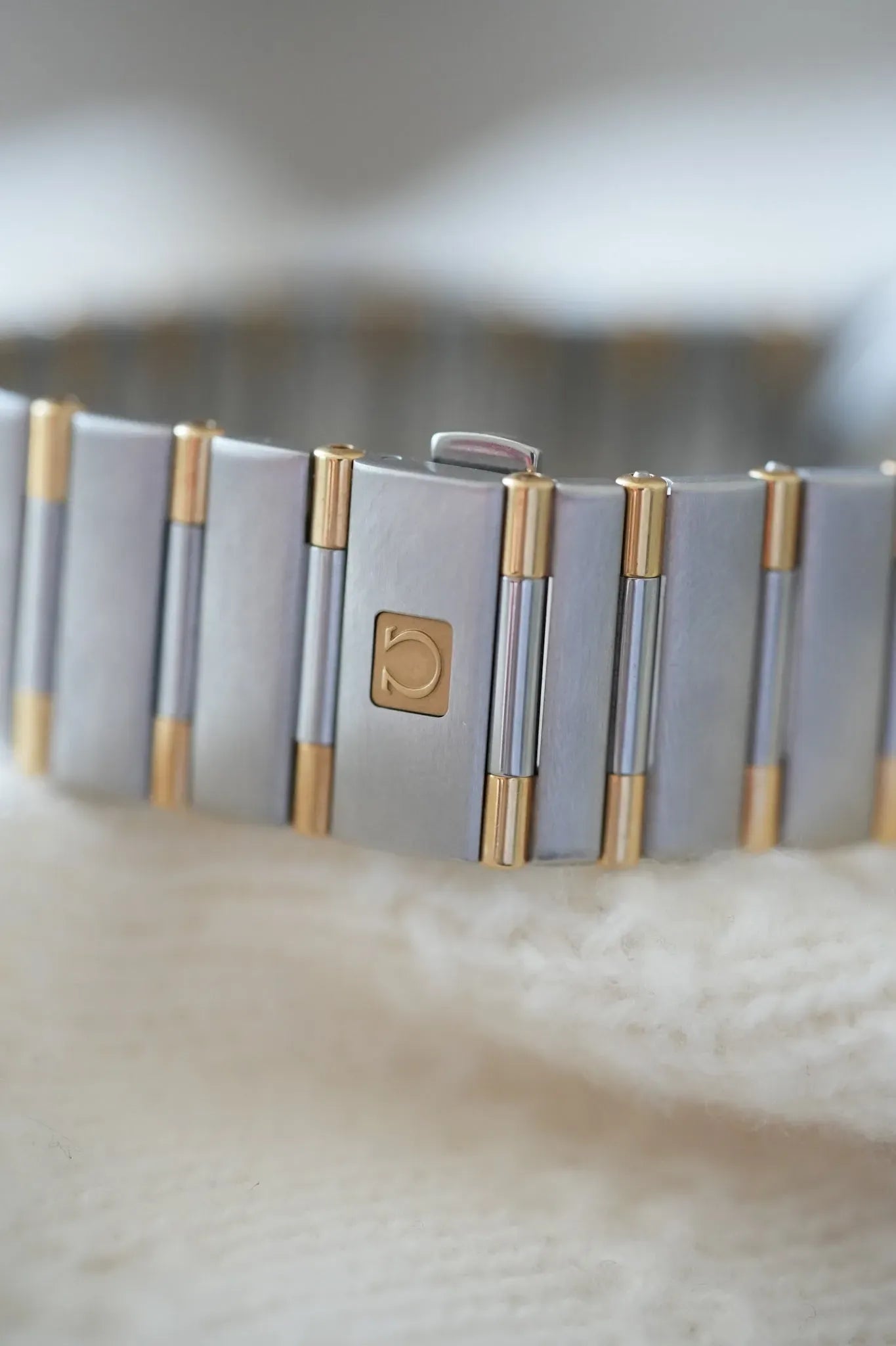 Omega - Constellation Manhattan 1213.30.00 Or Acier Cadran Blanc - Papier et Boite - 1998 - Atelier Victor