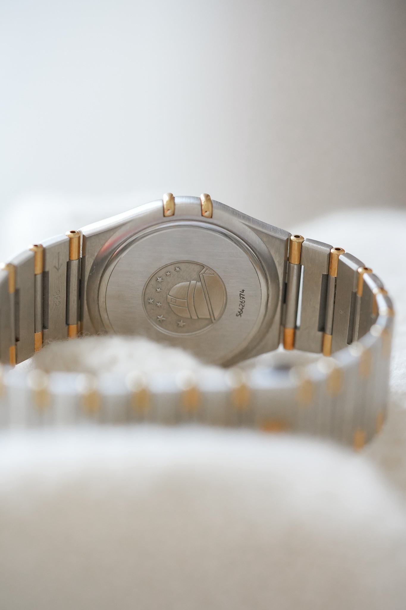 Omega - Constellation Manhattan 1213.30.00 Or Acier Cadran Blanc - Papier et Boite - 1998 - Atelier Victor Paris - Vintage Watch Shop Dubai