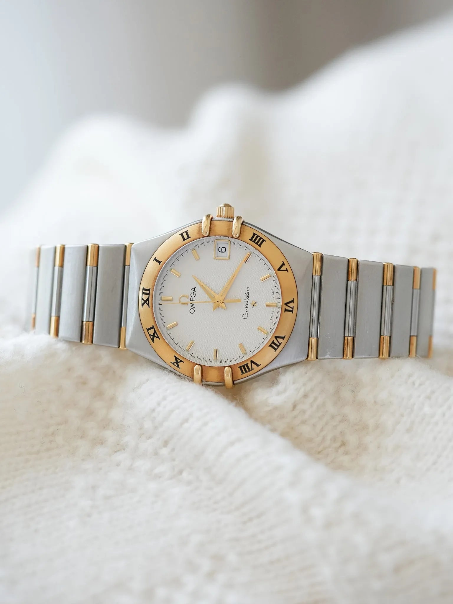 Omega - Constellation Manhattan 1213.30.00 Or Acier Cadran Blanc - Papier et Boite - 1998 - Atelier Victor Paris - Vintage Watch Shop Dubai