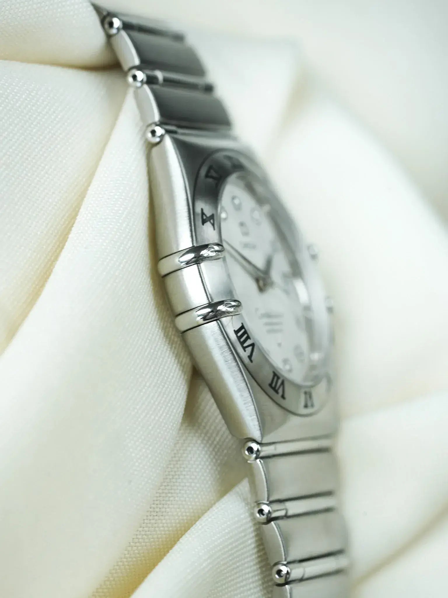 Omega - Constellation Manhattan "50th Anniversary" 1504.35 Acier Cadran Diamants - 2000s