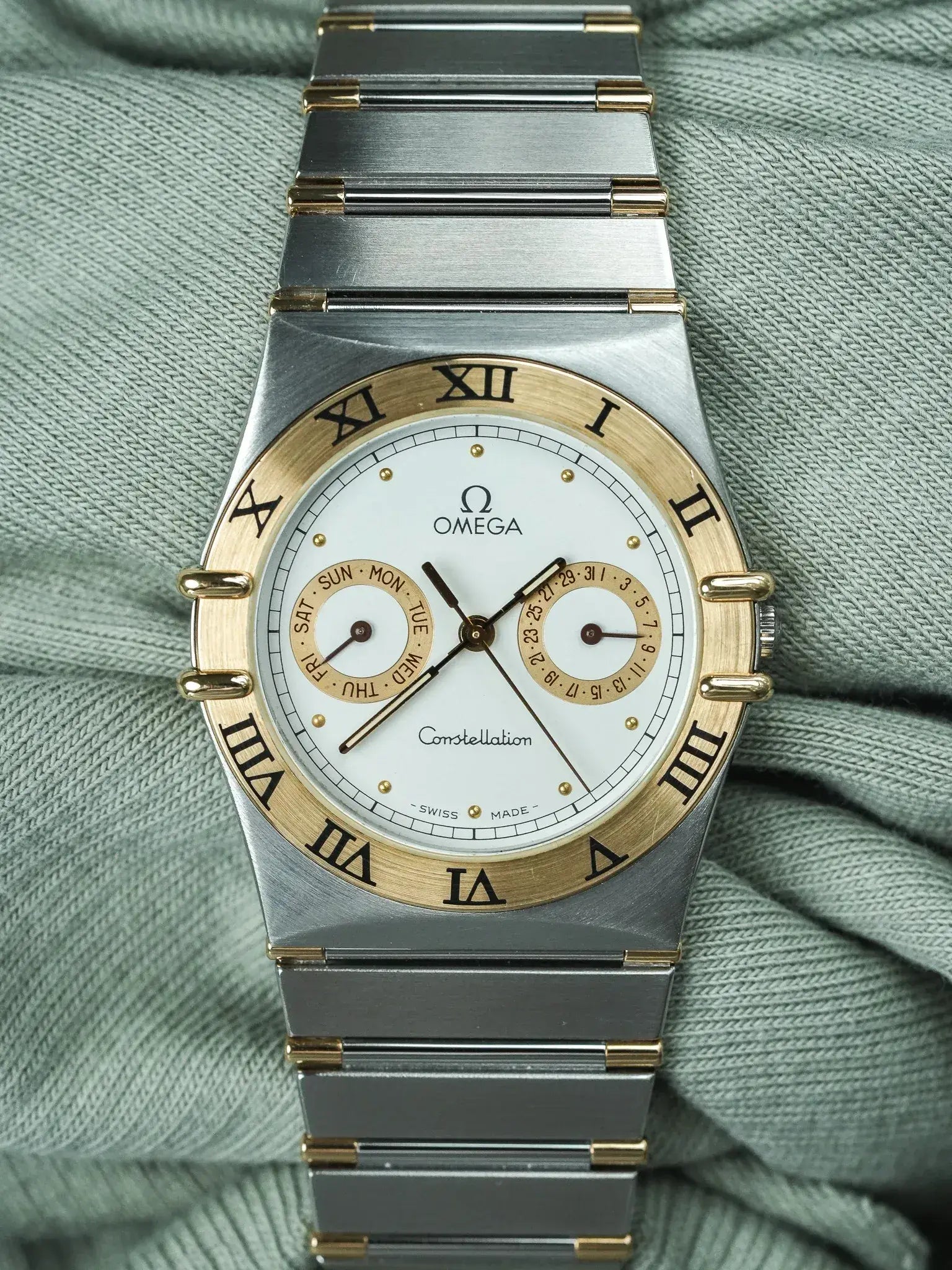 Montre Omega Constellation Day-Date (1991) – Acier & Or 18k (État Neuf)