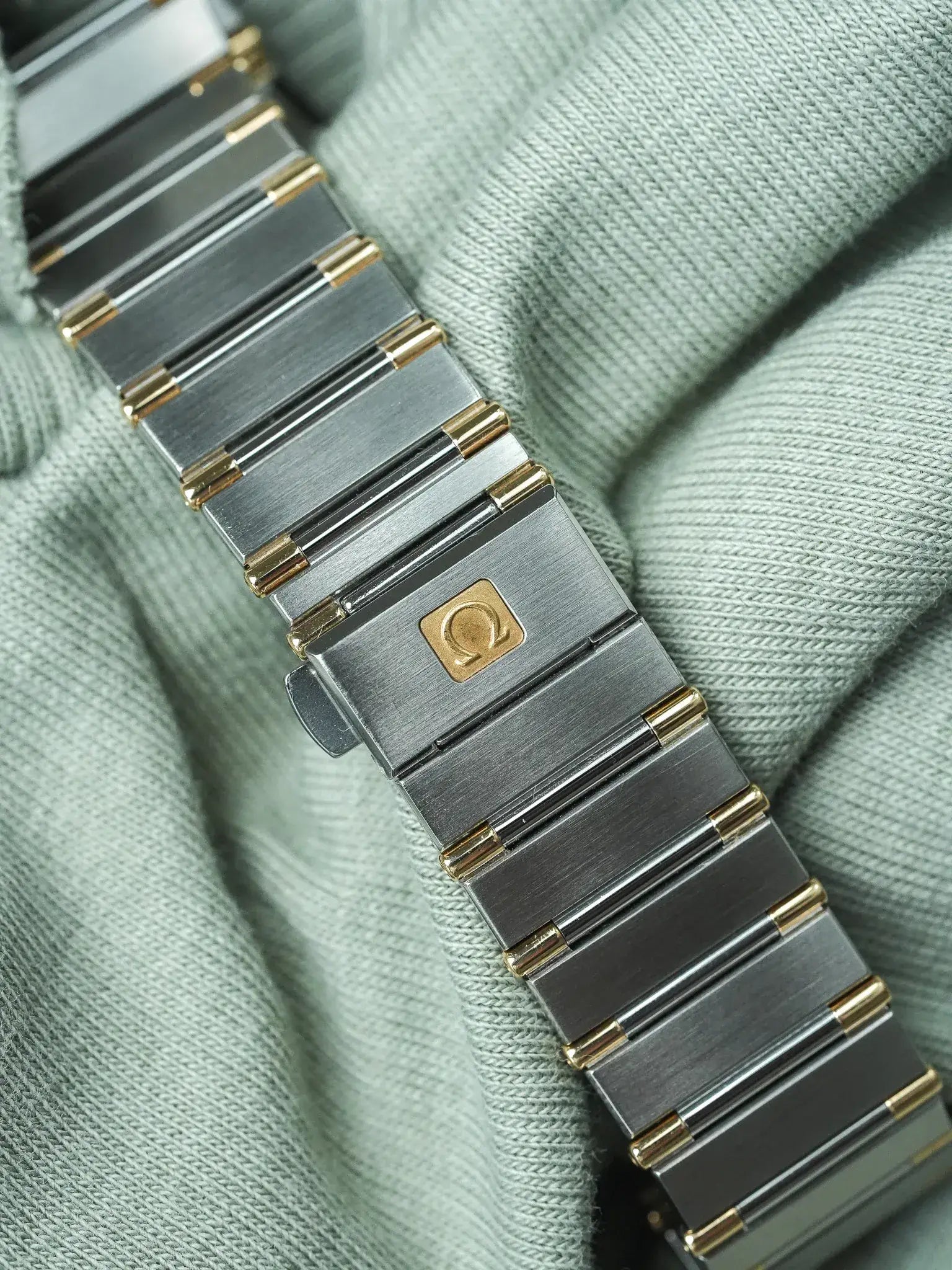 Montre Omega Constellation Day-Date (1991) – Acier & Or 18k (État Neuf)