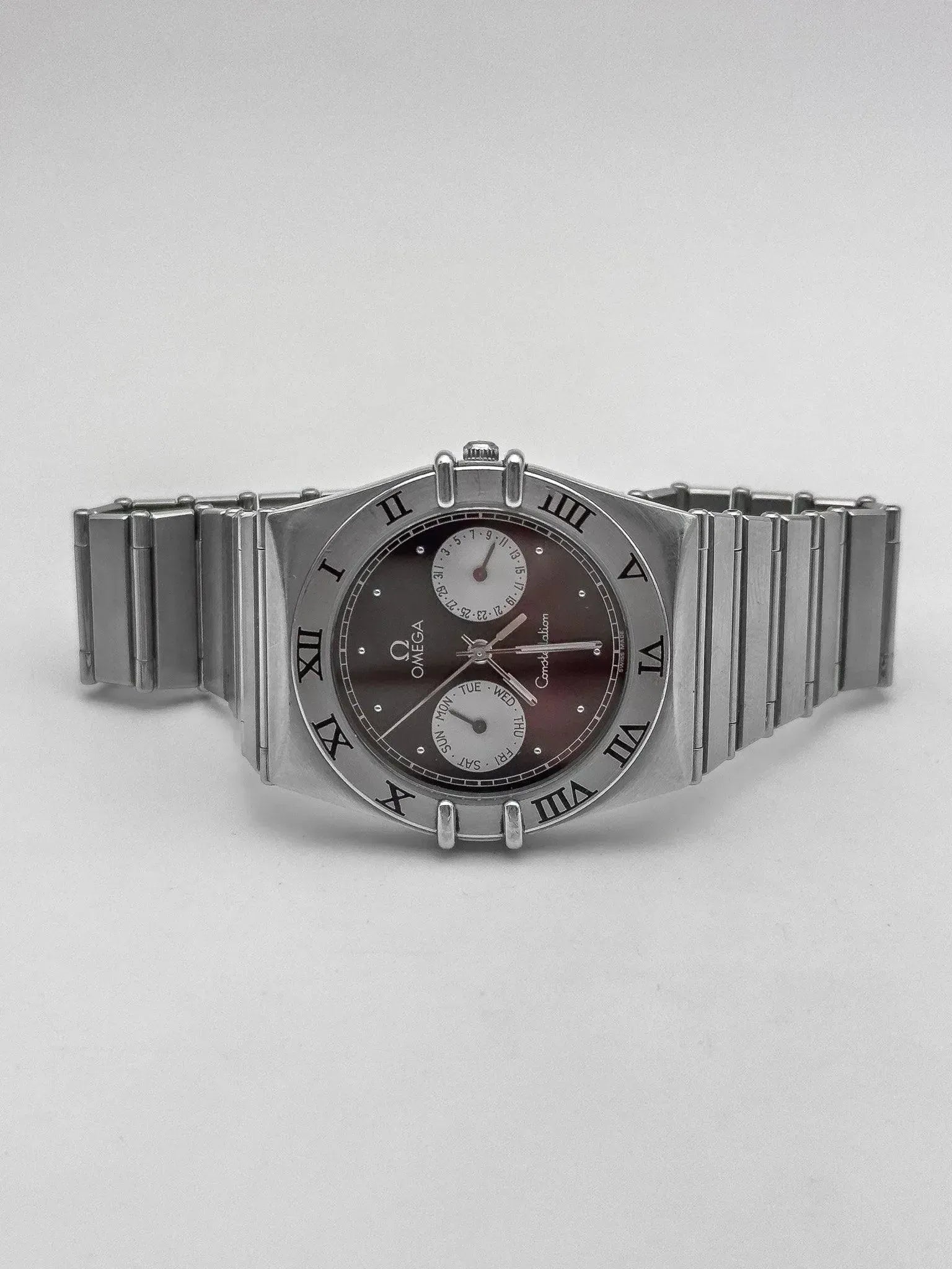 Omega - Constellation Manhattan Daydate Cadran noir - 1990s - Atelier Victor