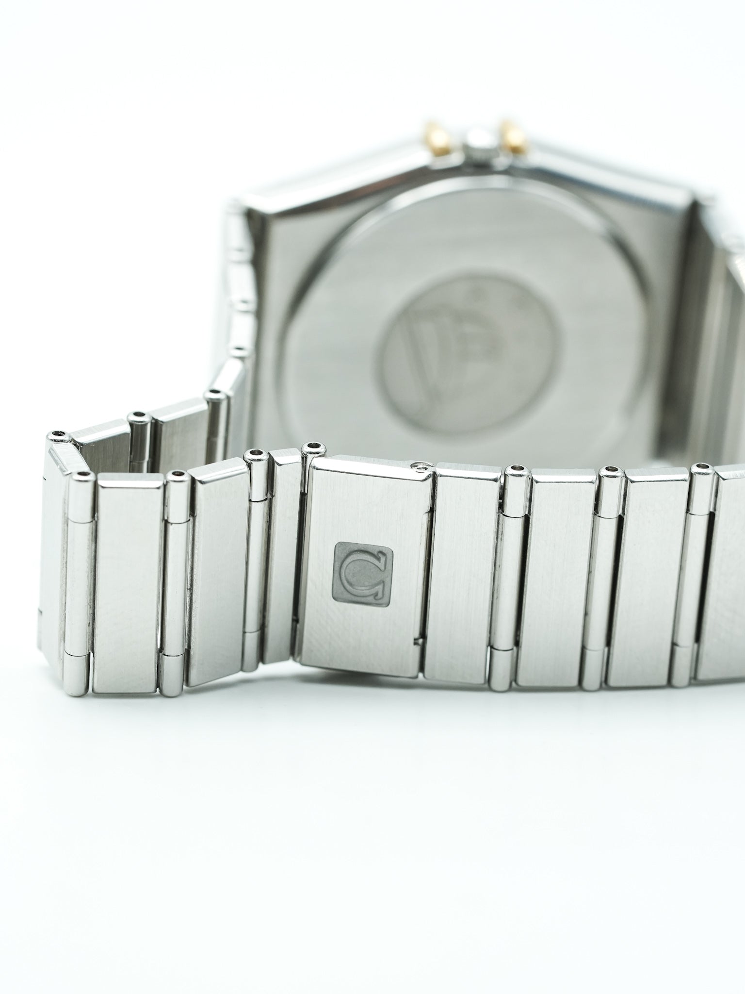 Omega - Constellation Manhattan Daydate Or et Acier - 1989 - Atelier Victor Paris - Vintage Watch Shop Dubai