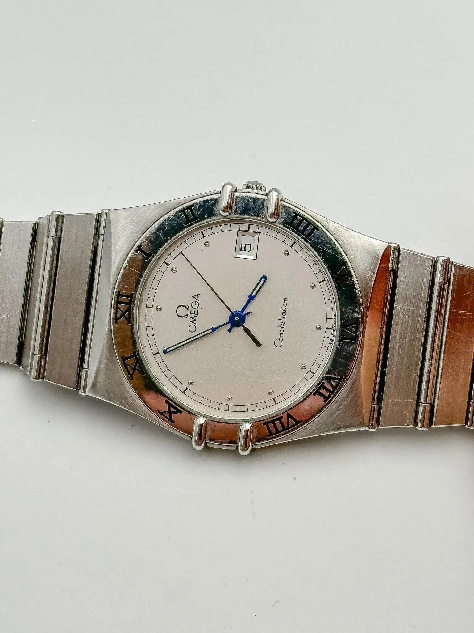 Omega - Constellation Manhattan Steel Blue Hands - 1993 - Atelier Victor Paris - Vintage Watch Shop Dubai
