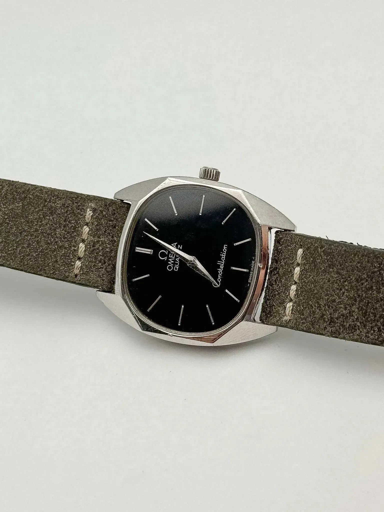 Omega - Constellation Octogonale Noir - 1970s - Atelier Victor - Vintage  Shop