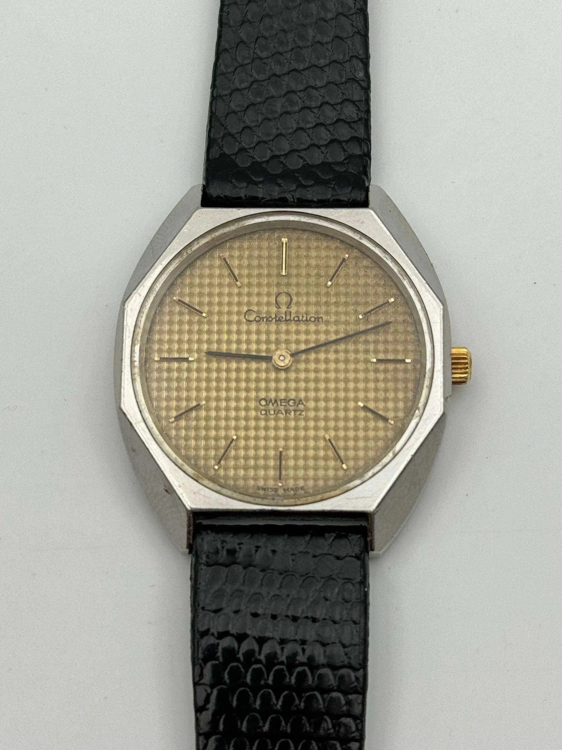 Omega - Constellation Tapissé Gold - 1979 - Atelier Victor Paris - Vintage Watch Shop Dubai