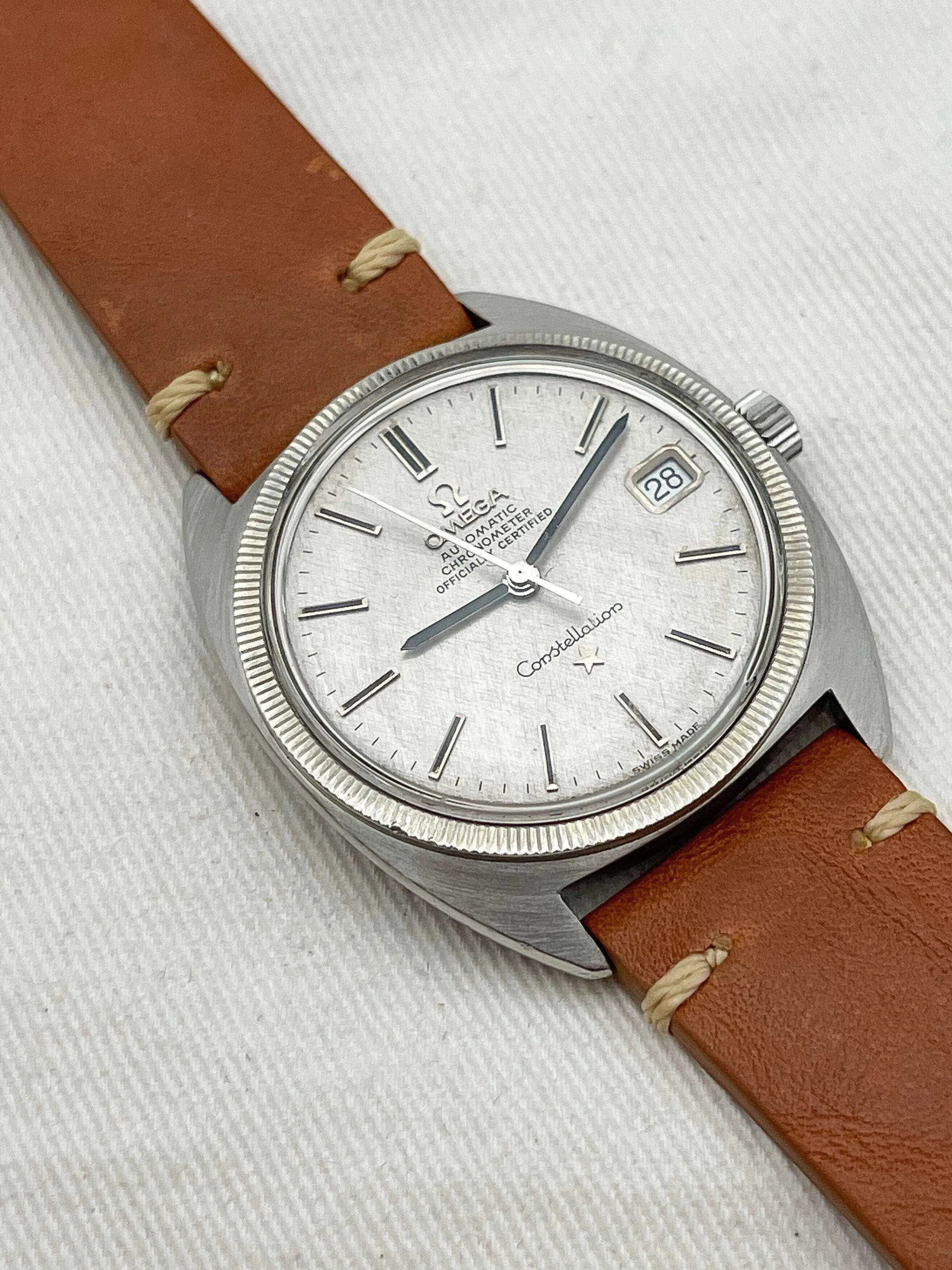 Omega - Constellation White Gold Bezel - 1967 - Atelier Victor Paris - Vintage Watch Shop Dubai