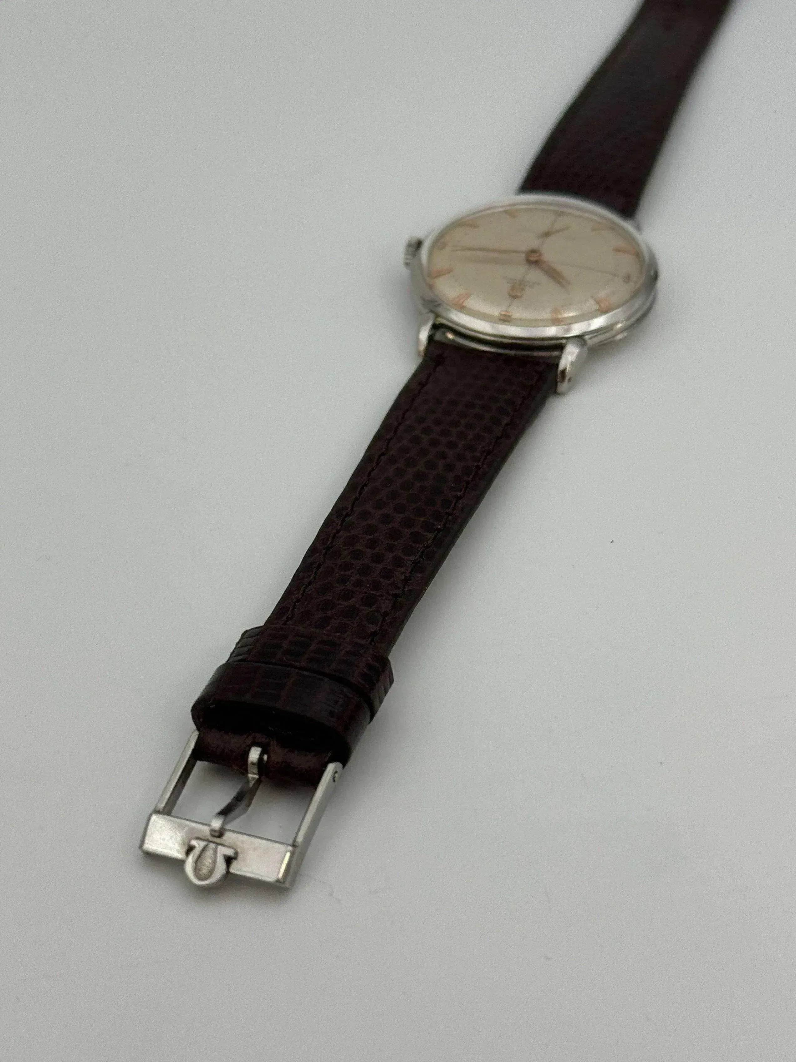 Omega - Crosshair Tear Lugs Bumper - 1950 - Atelier Victor