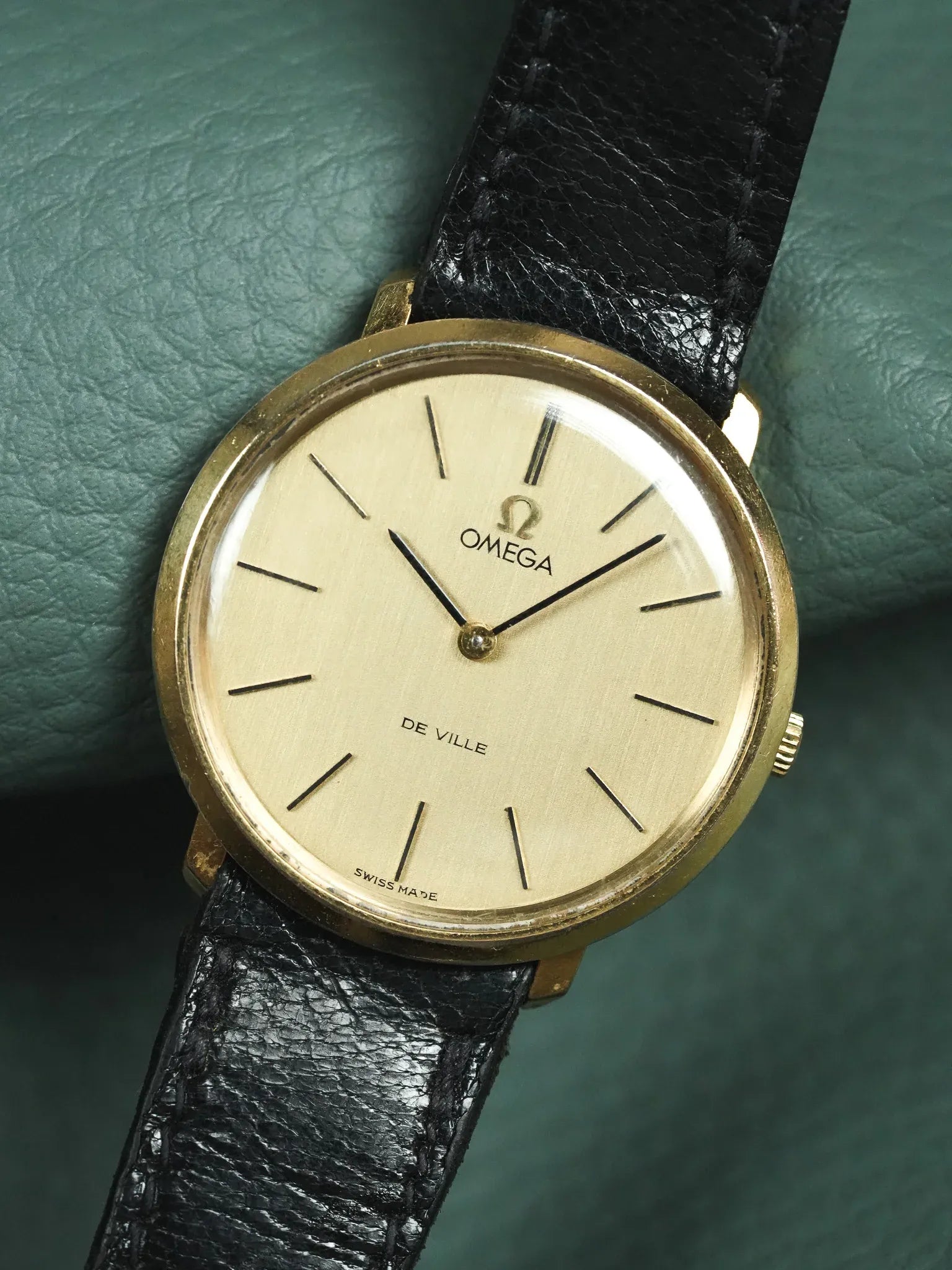 Omega - De Ville 111.077 montre habillée Ronde Plaqué or - 1970 - Atelier Victor - Vintage  Shop