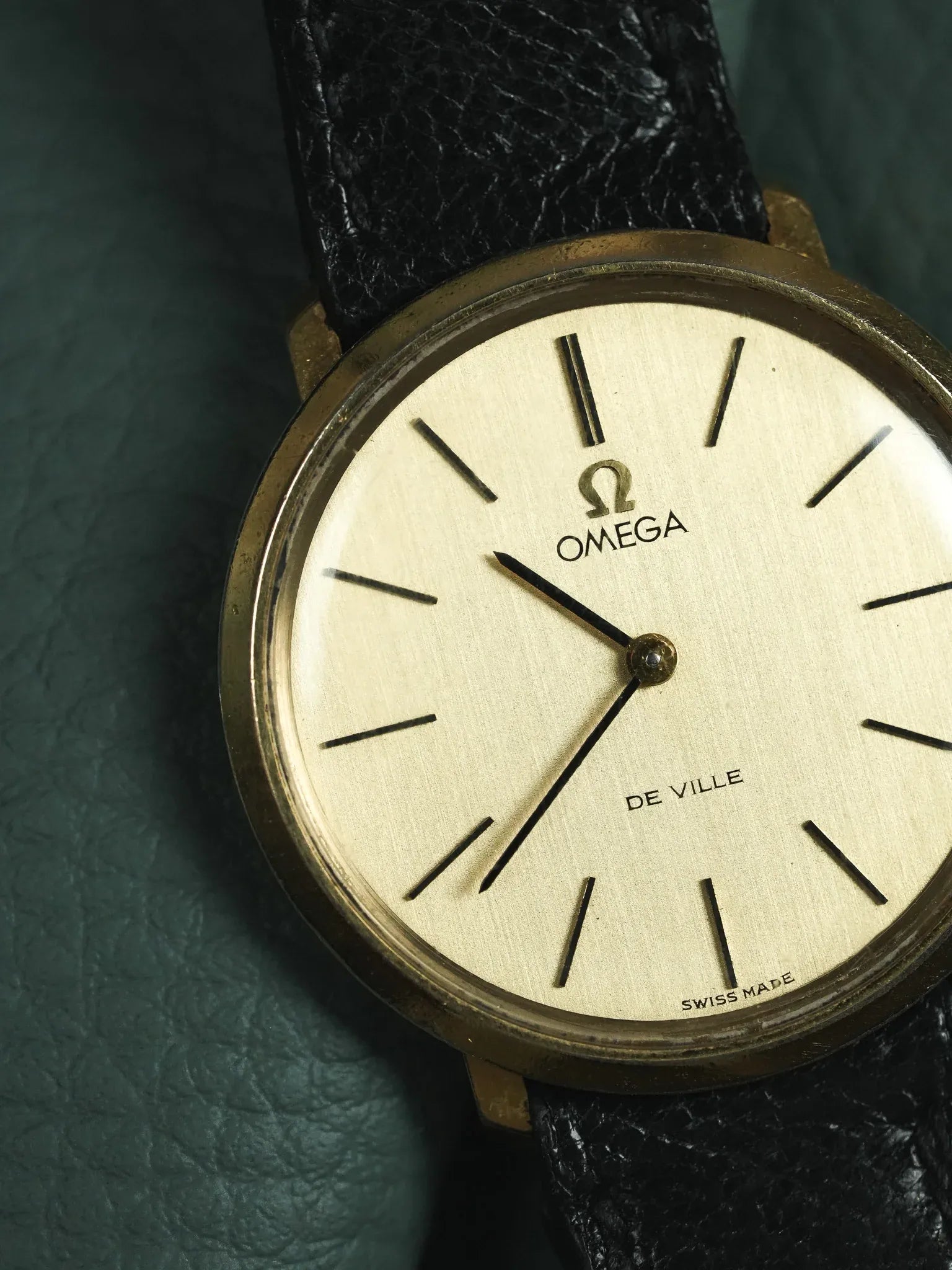 Omega - De Ville 111.077 montre habillée Ronde Plaqué or - 1970 - Atelier Victor - Vintage  Shop