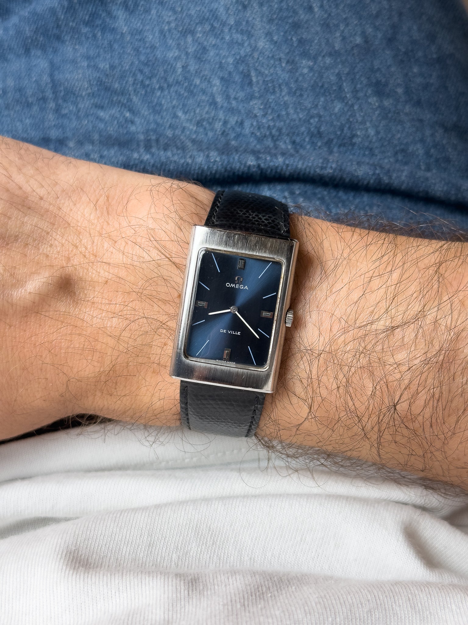 Omega - De Ville 111.101 Tank Bleu Acier Brossé - 1970 - Atelier Victor - Vintage  Shop