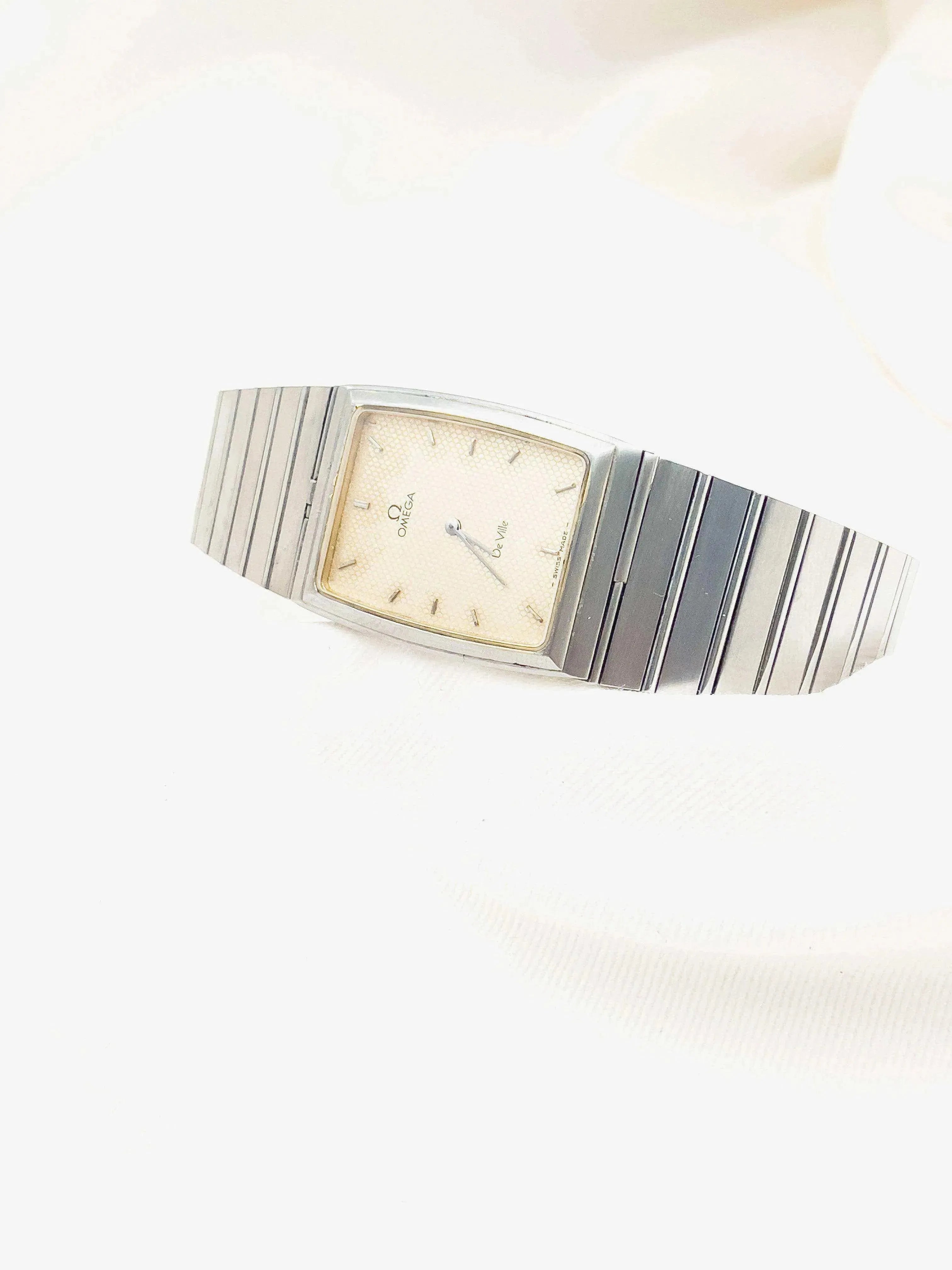 Omega - De Ville - Atelier Victor Paris - Vintage Watch Shop Dubai