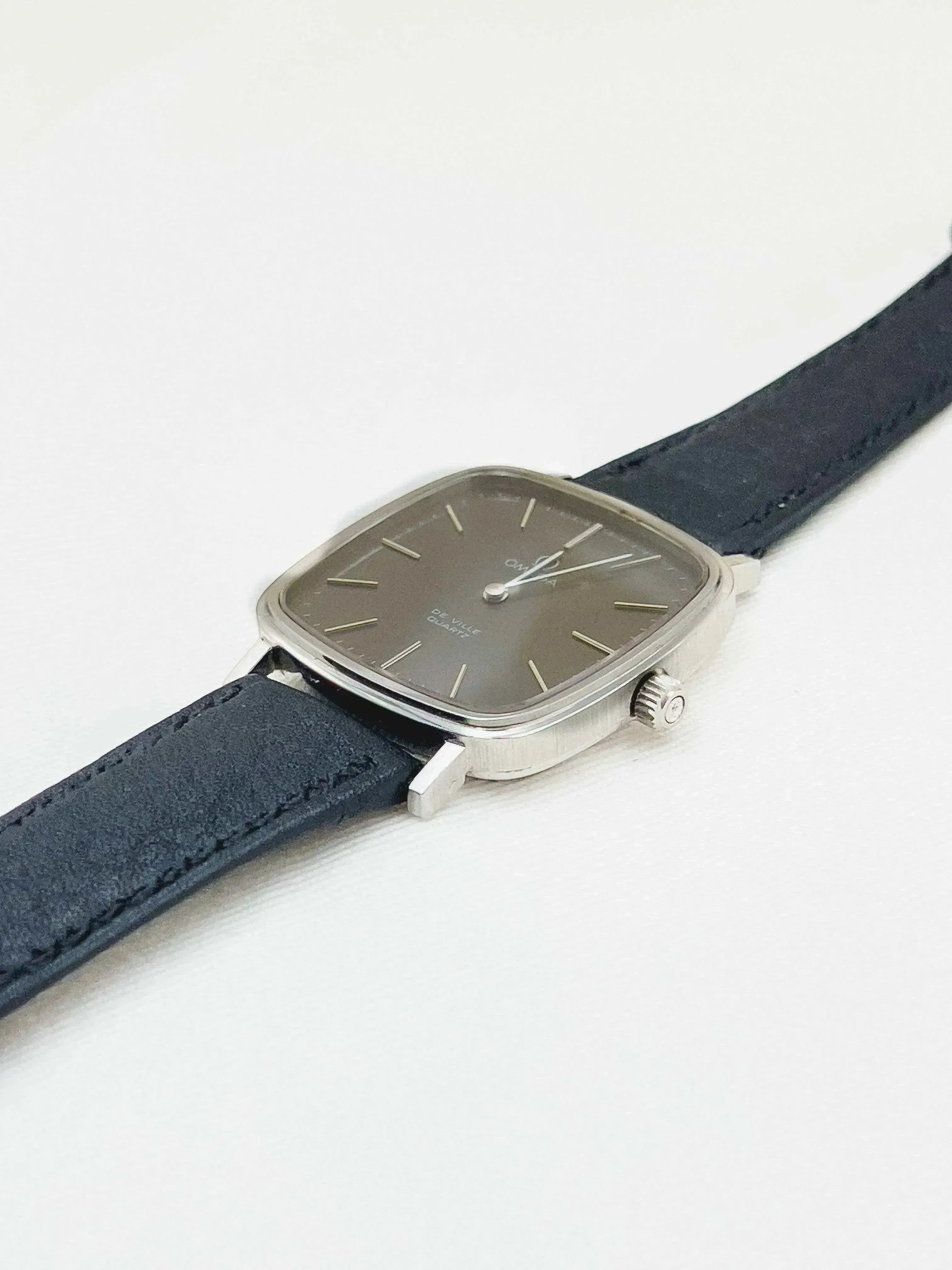 Omega - De Ville Carré acier noir - 1978 - Atelier Victor