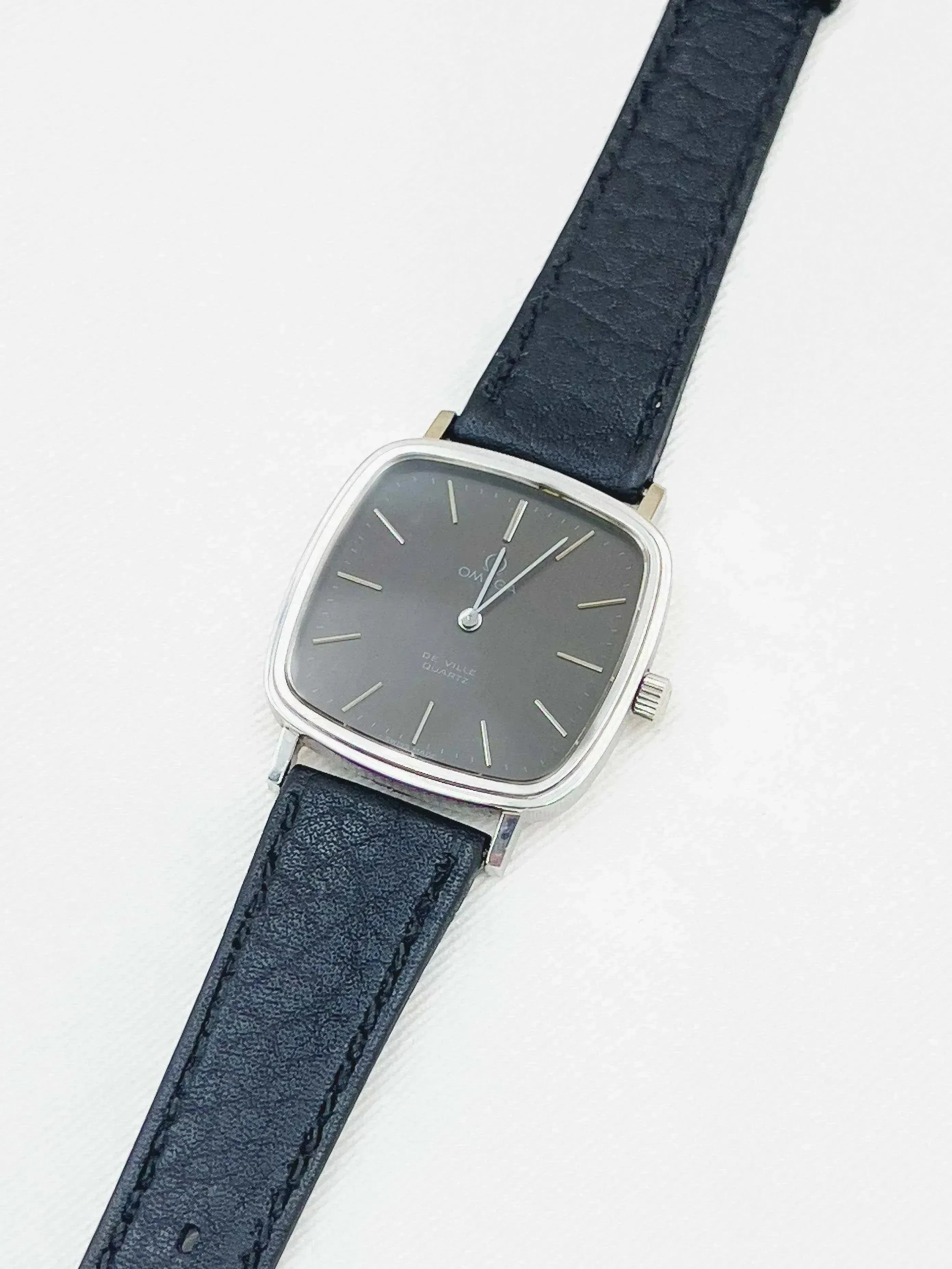 Omega - De Ville Carré acier noir - 1978 - Atelier Victor